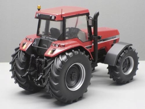 Model kolekcjonerski Traktor Case IH Magnum 7240 1:32