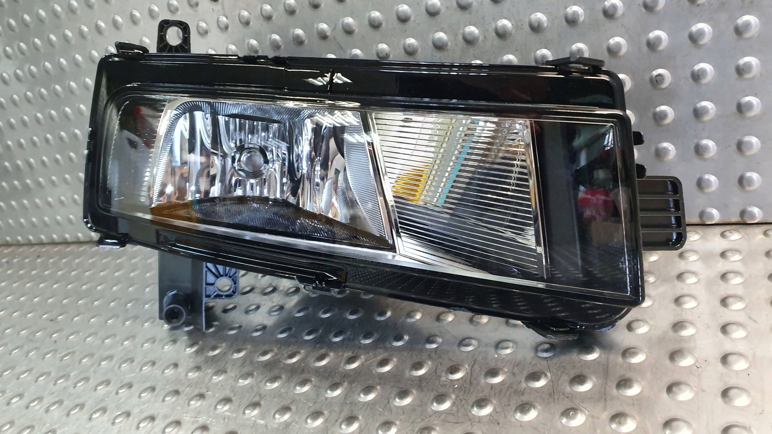 Nebelscheinwerfer rechts VW TOURAN II 2 15- 5TA941661