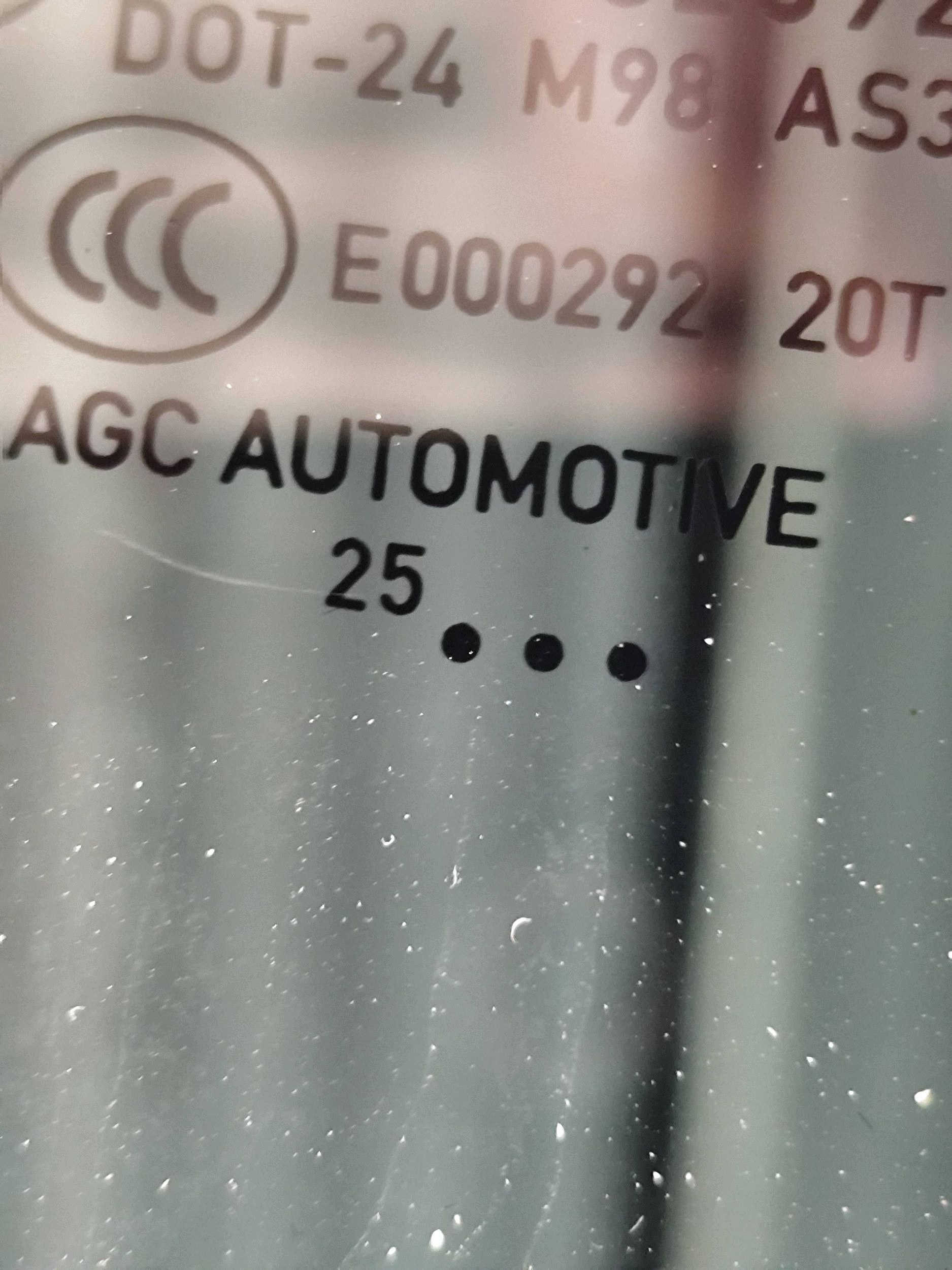 MERCEDES GLA 247 door rear. left complete DEMONTAZ
