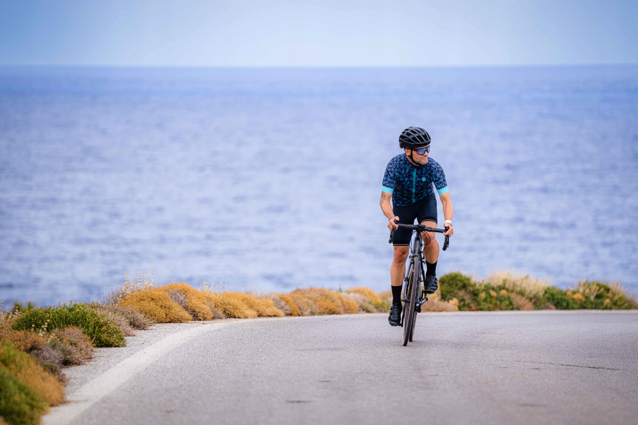 Rogelli RUBIK - męska koszulka rowerowa Kolor niebieski