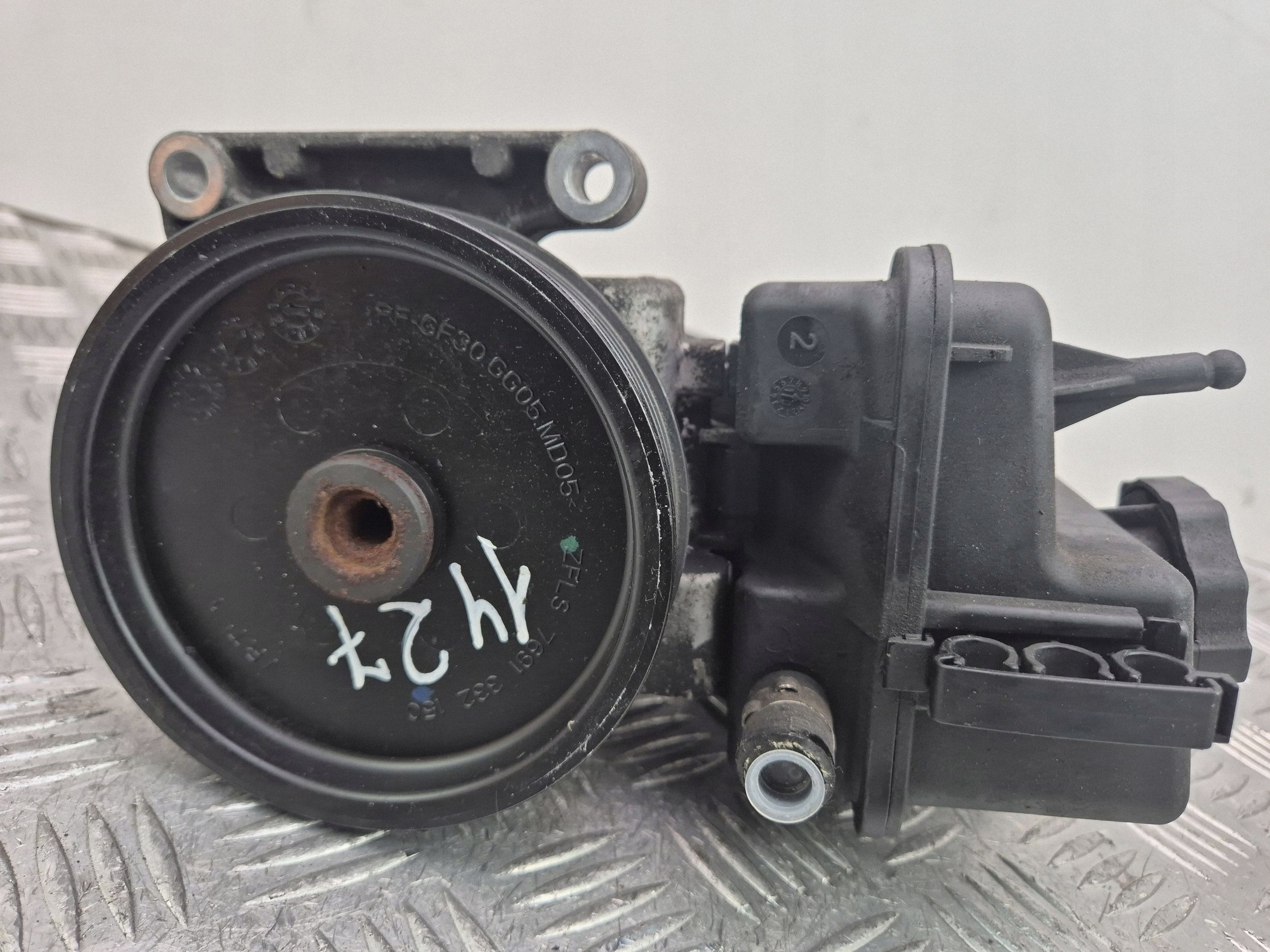 Mercedes C180 CDI W204 servo pump A0064661501