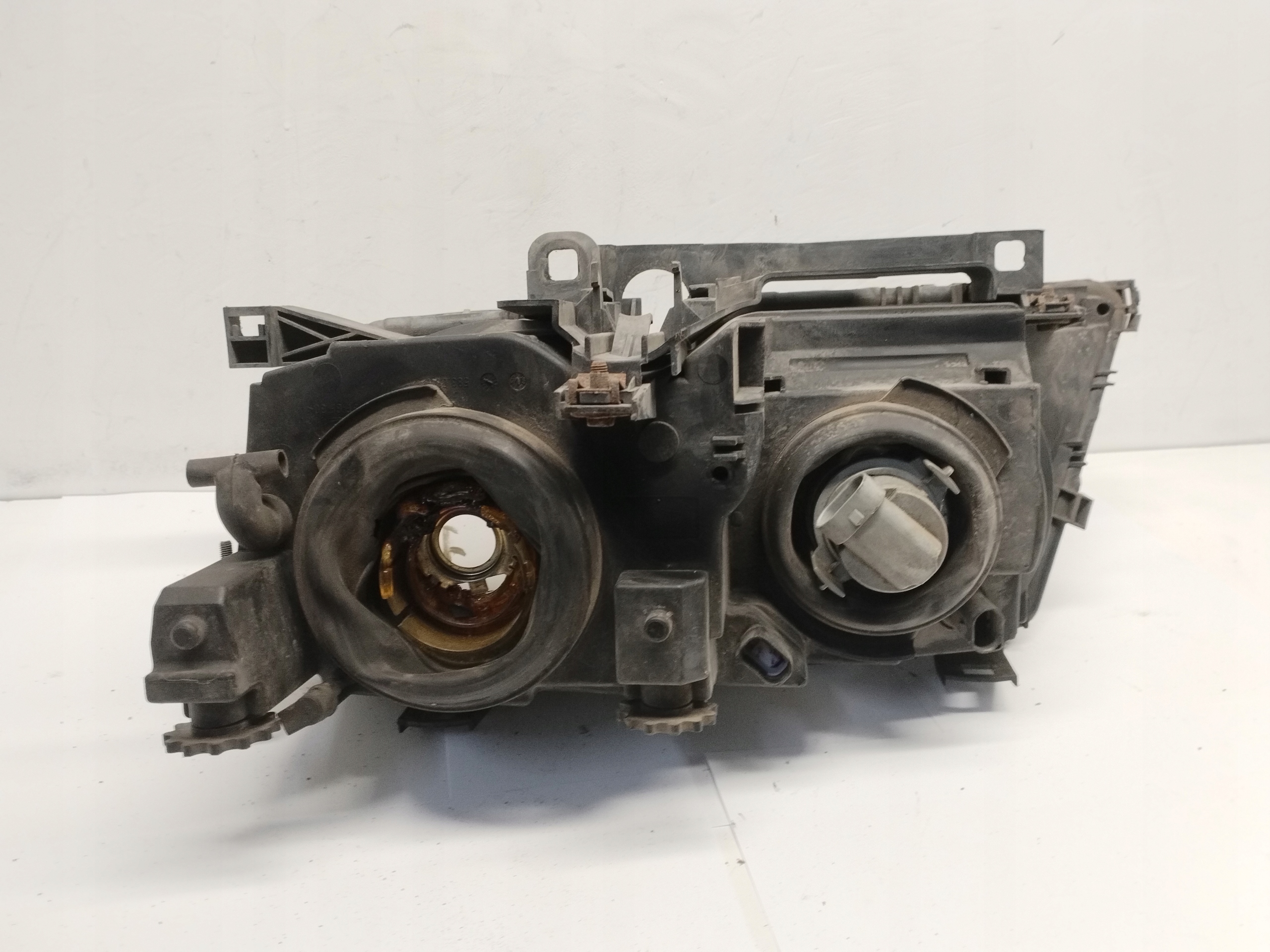 light front right BMW E46 sedan 6910956