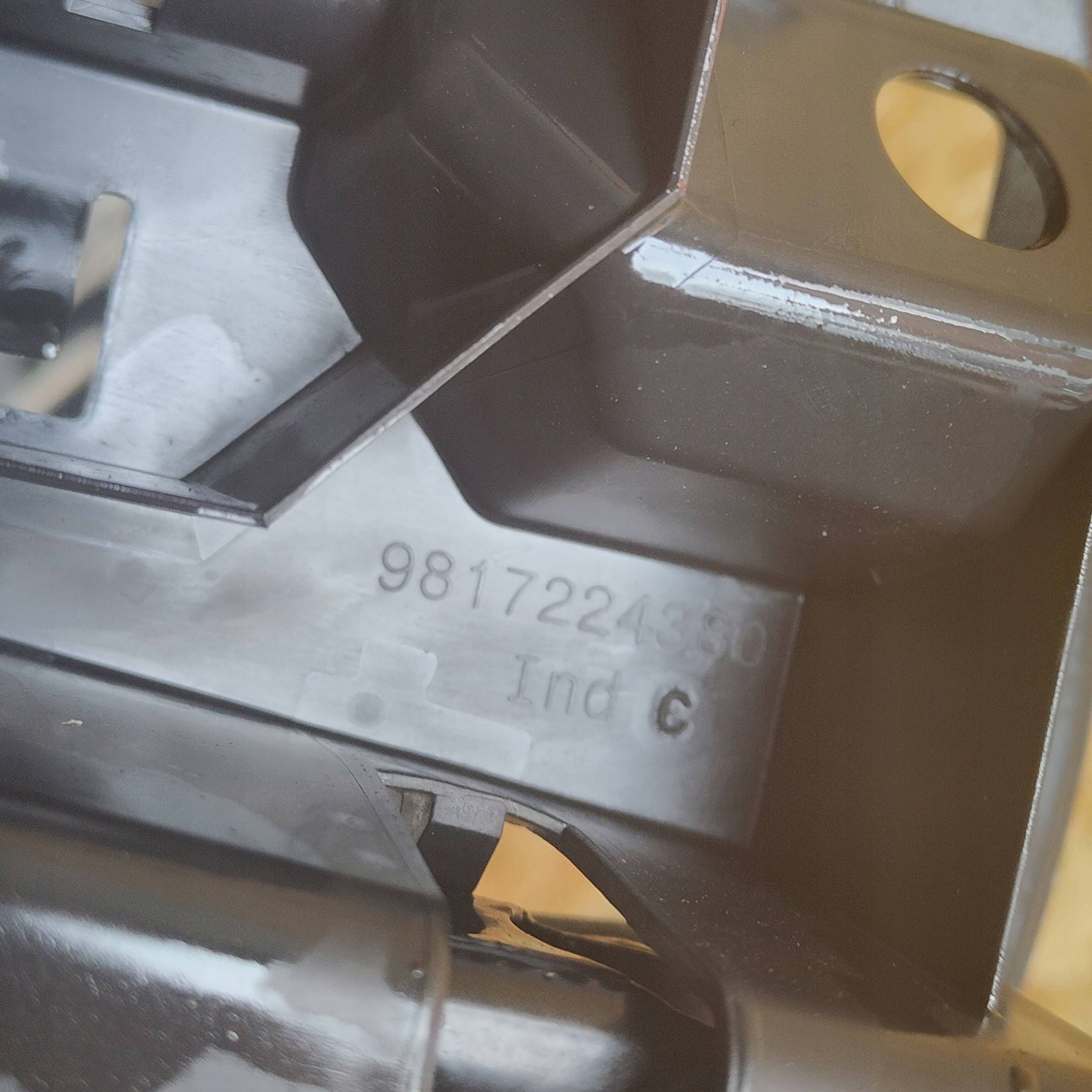 montaggio narzedzi Peugeot 2008 e 9817224380