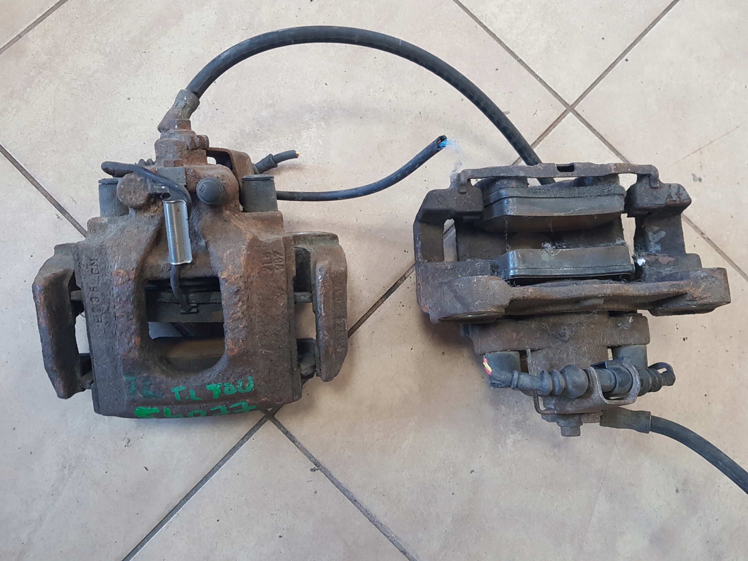 ГАЛЬМІВНИЙ СУПОРТ VW TOUAREG ЗАДНІЙ ОРИГІНАЛ