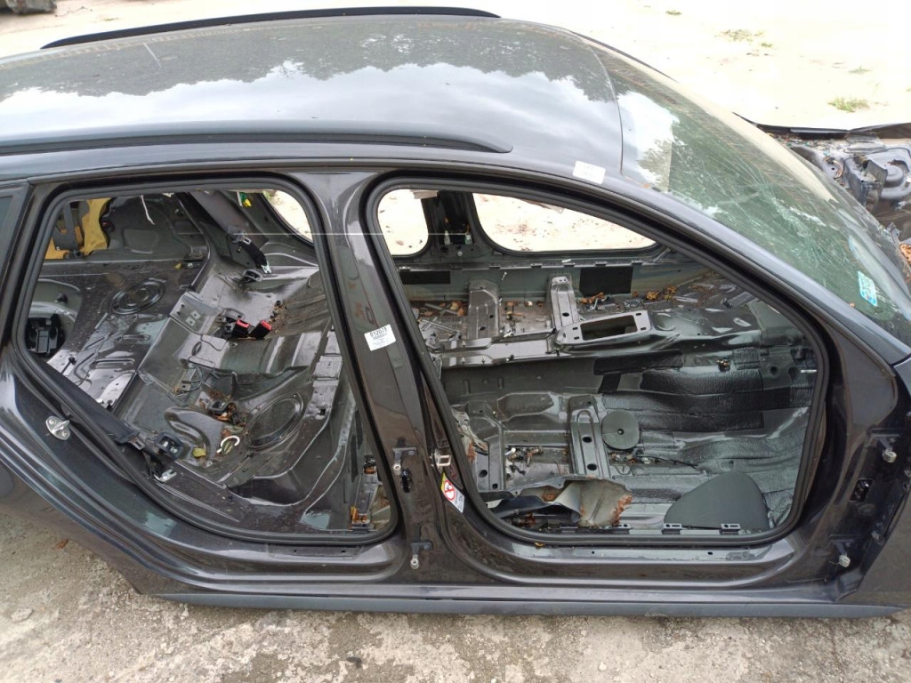 AUDI A4 B8 ĆWIARTKA PRÓG SŁUPEK PRAWY Numer katalogowy części 01