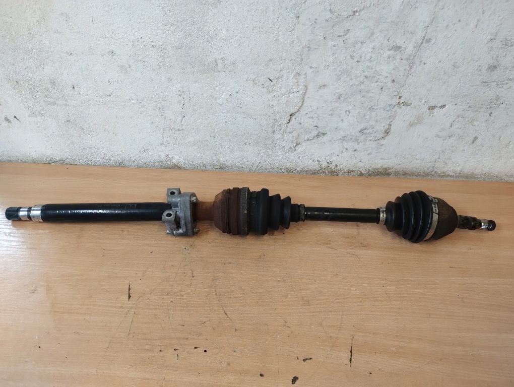 Opel Astra III H 1,7 CDTI 07r półoś prawa długa podpora półosi