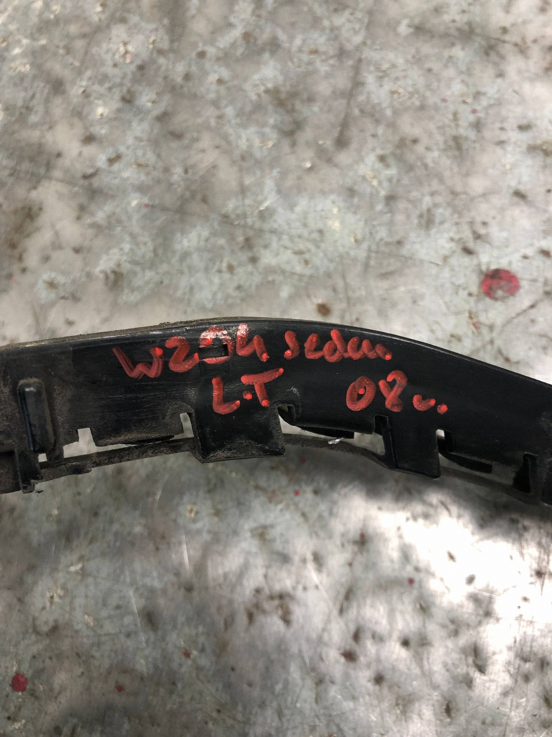 bumper bracket left rear part MERCEDES W204 sedan A2048800330