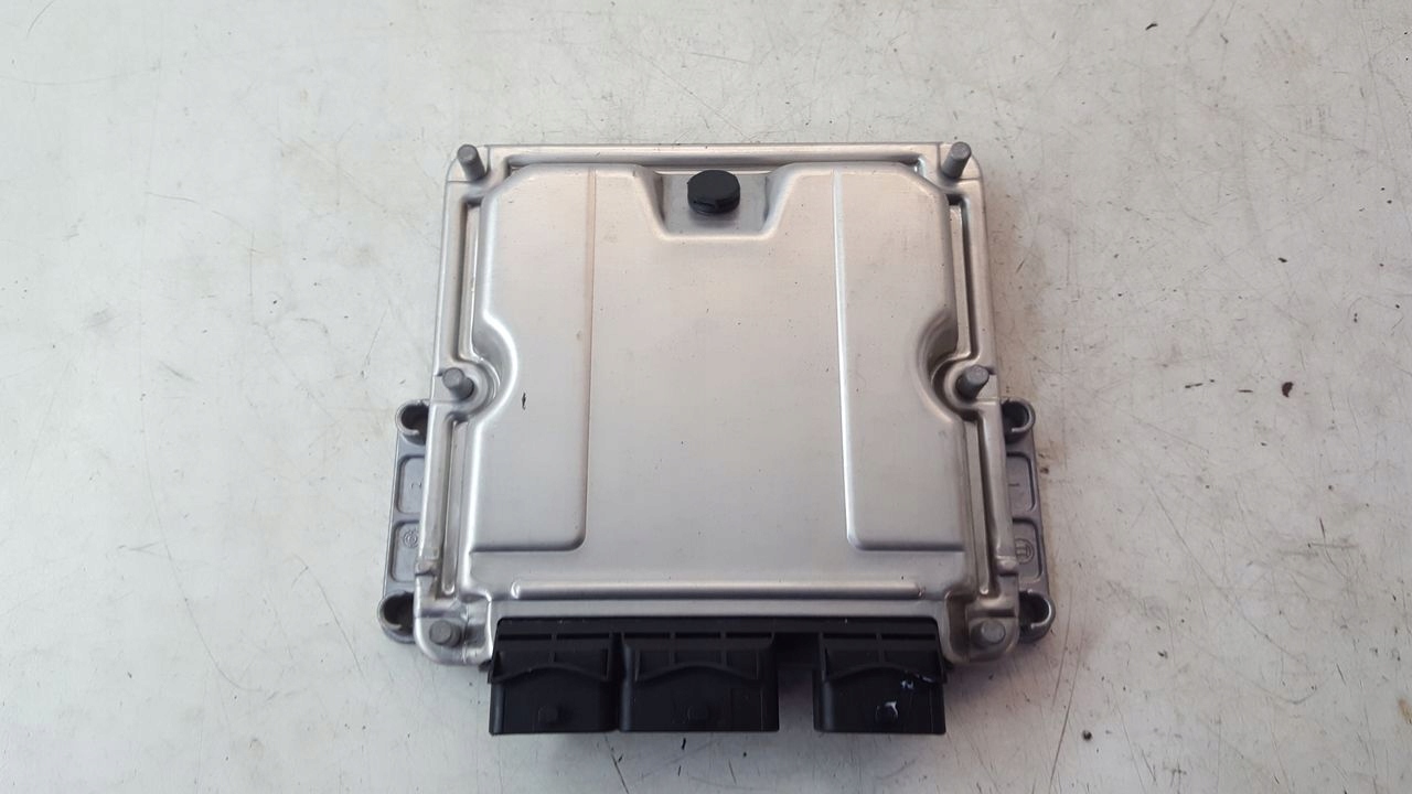 control unit computer of the engine Citroen C5 2,2 HDI