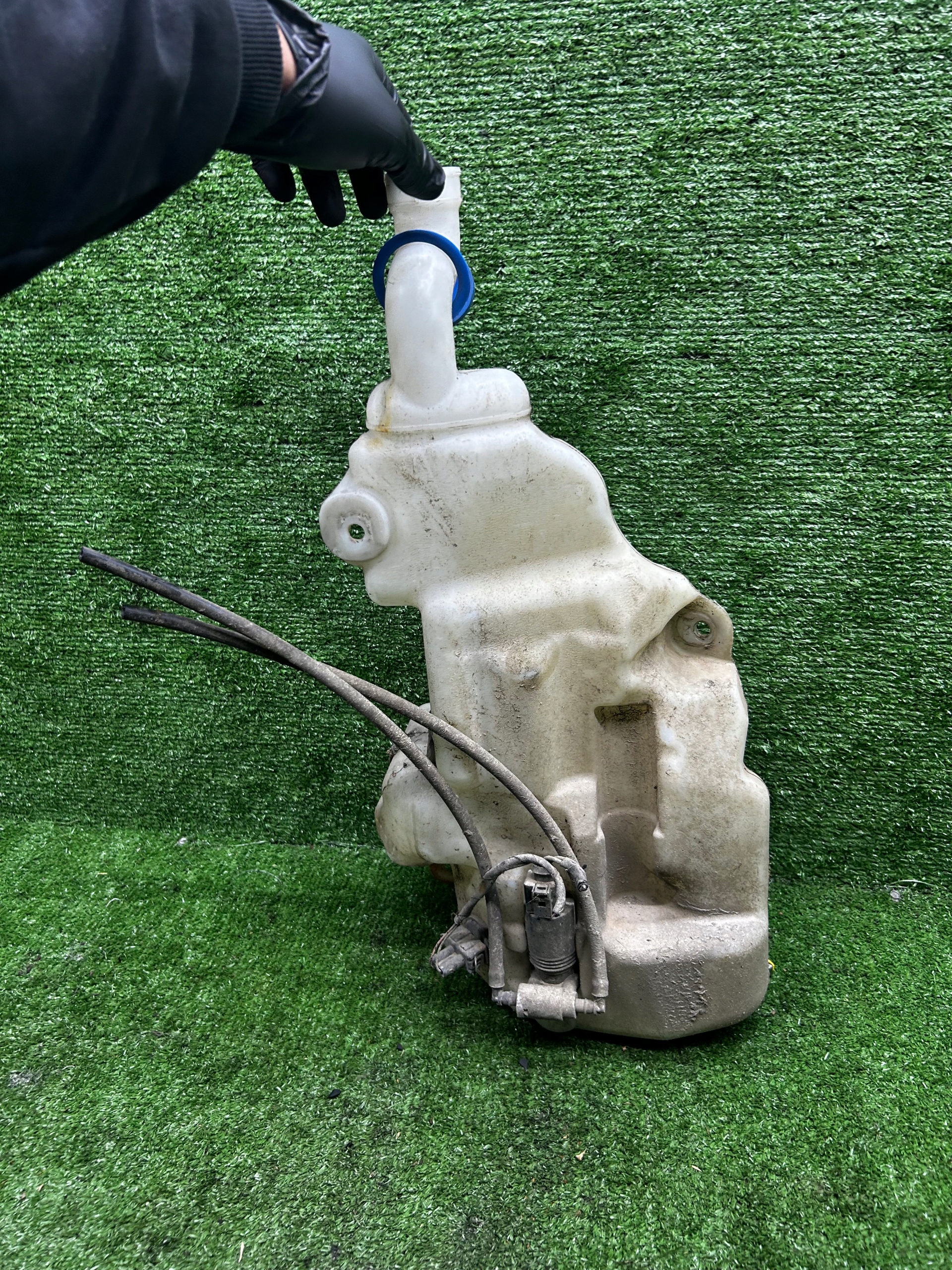R-KLASA W251 Behälter der Spritzdüse A2518690520