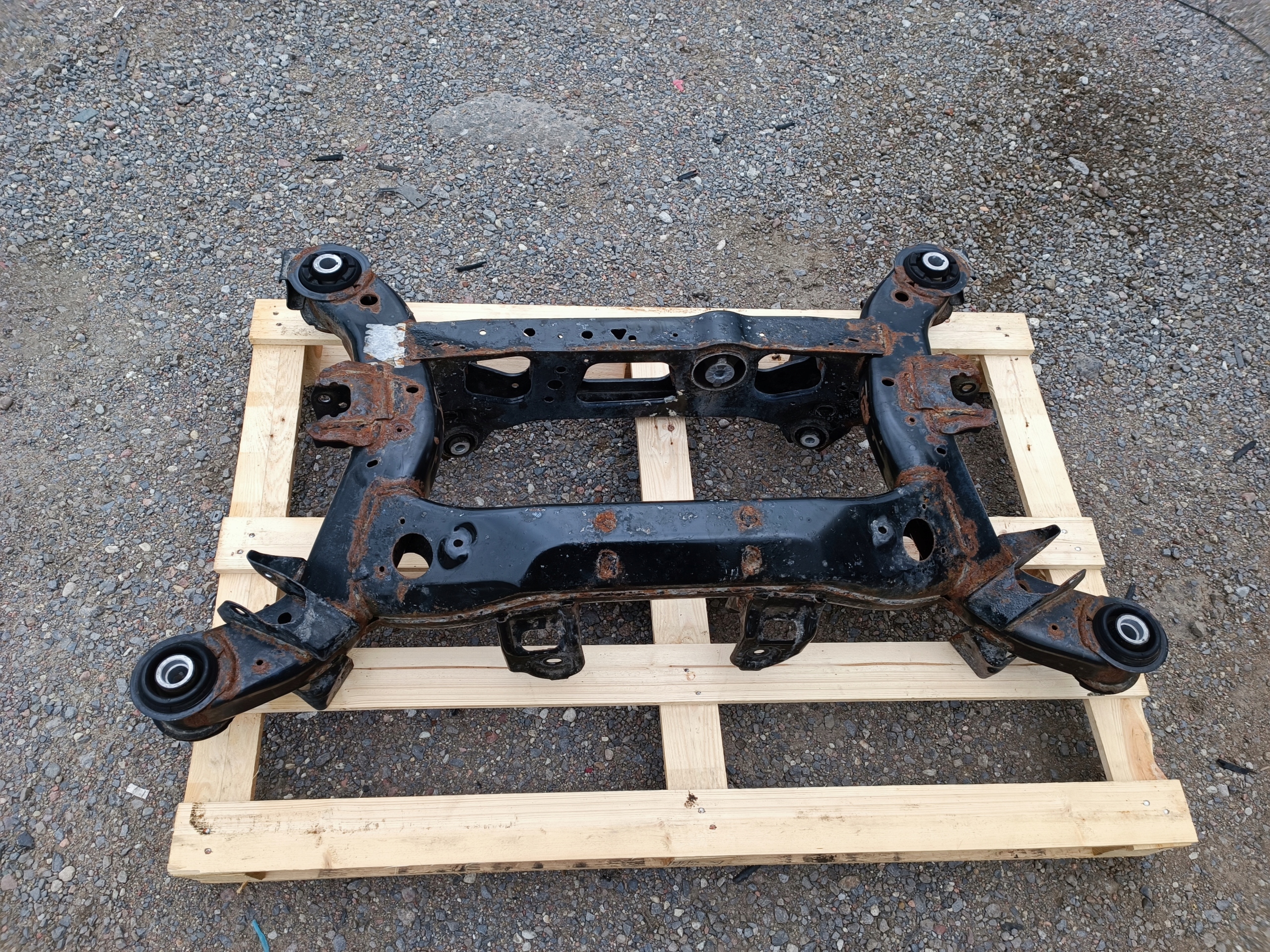 axle beam subframe sider rear part Chevrolet Camaro 2.0 3.6 2016