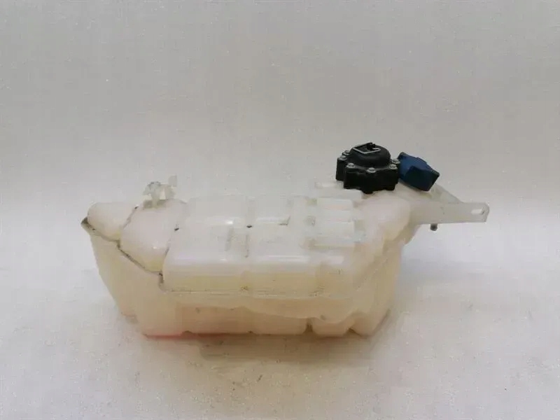 PORSCHE 911 991 TANK 99110605703