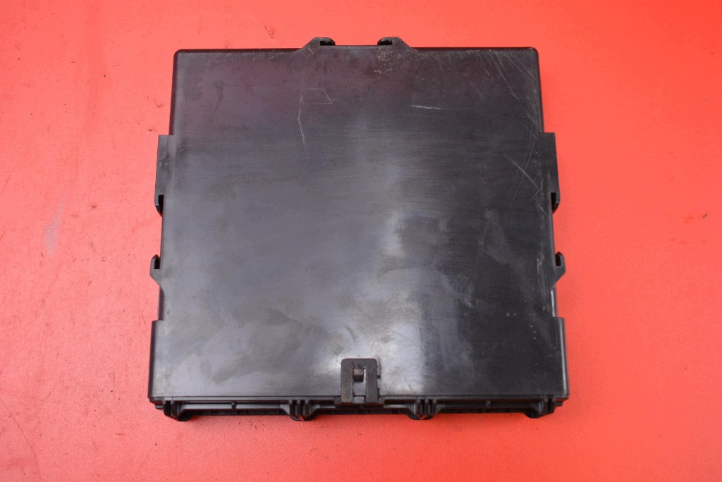 unité de commande électronique uce module STERUJACY hybride 89981-02210 TOYOTA COROLLA E21 1.8 HYBRID