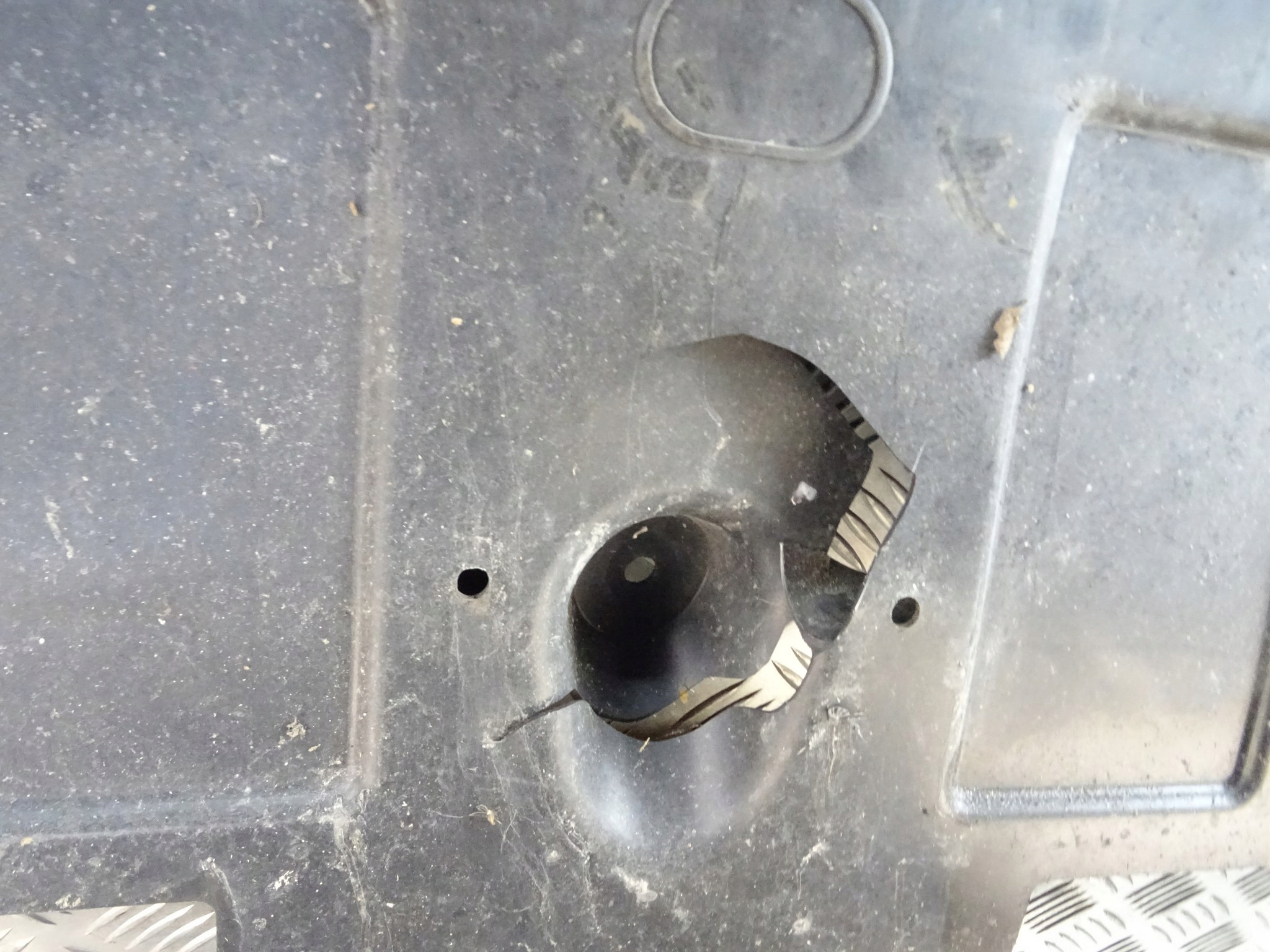 HYUNDAI I20 II cover below engine 291100C8000 1.2