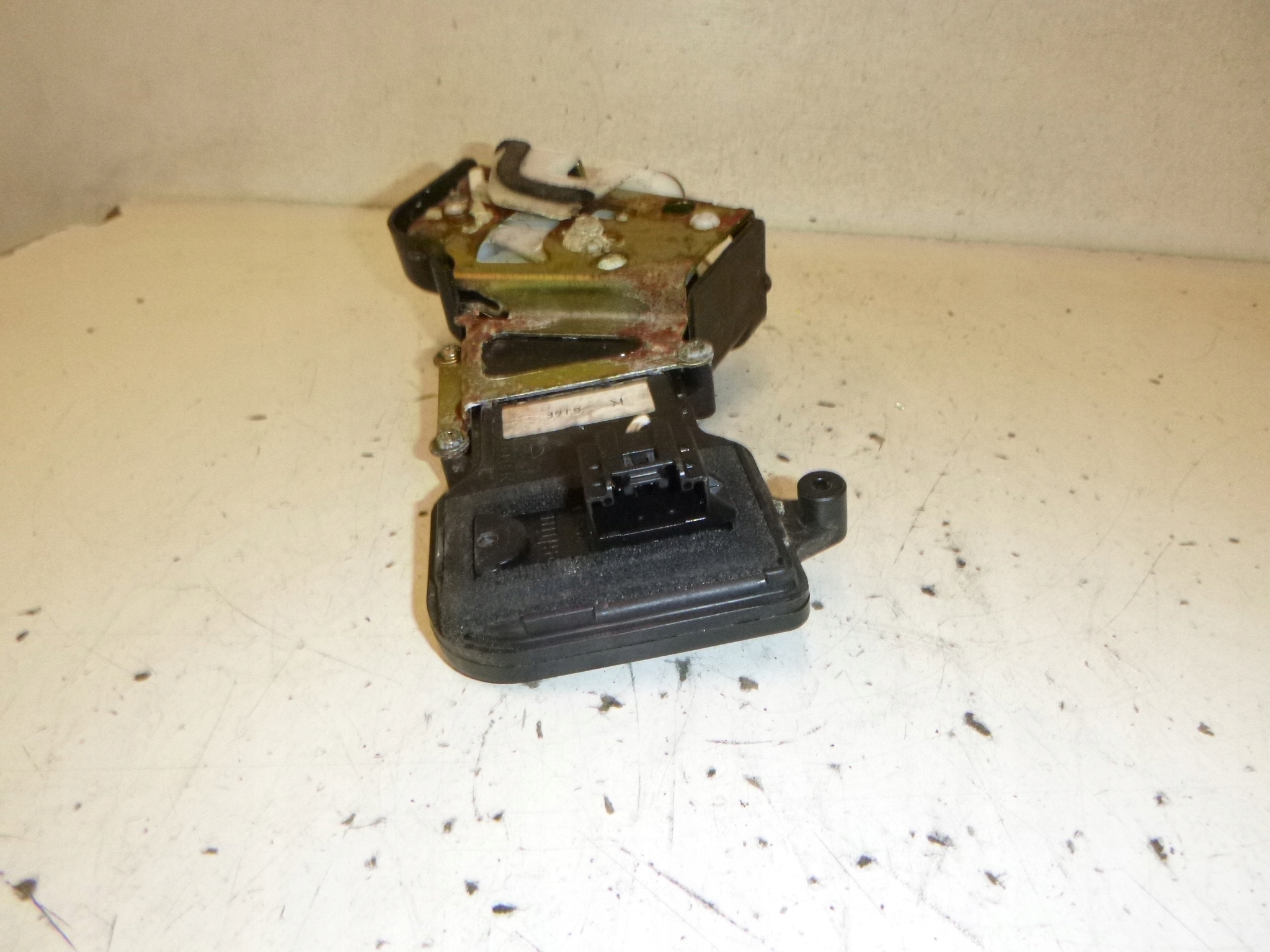 lock door rear part right Mazda 6 GG GY 05r.