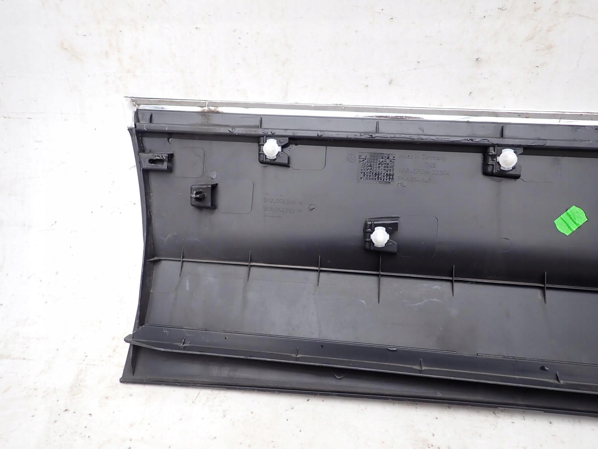 VW TIGUAN II 2 16-24 cap moulding door left rear part