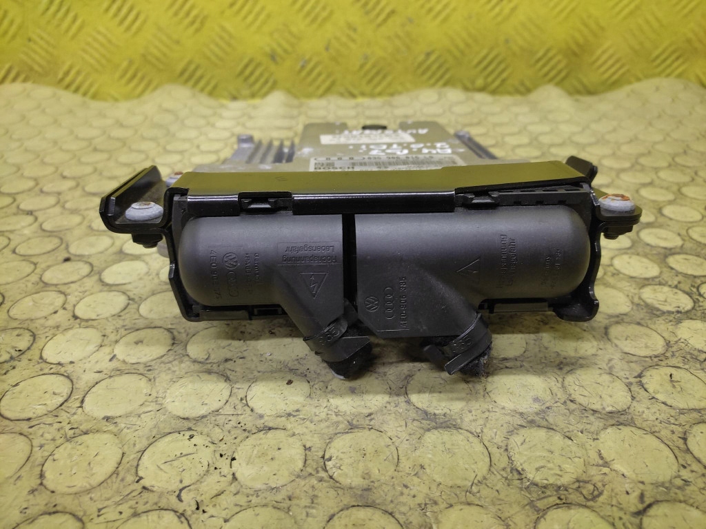 AUDI A4 B7 control unit of the engine 0281013887