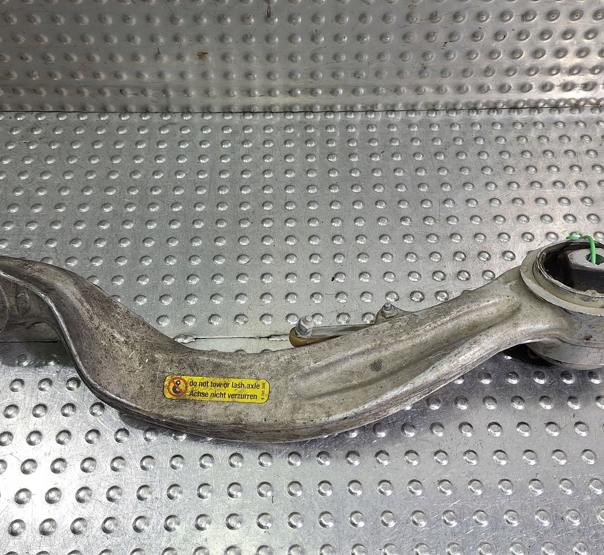rameno pravý předek 6770686 BMW E60 E61 XDRIVE