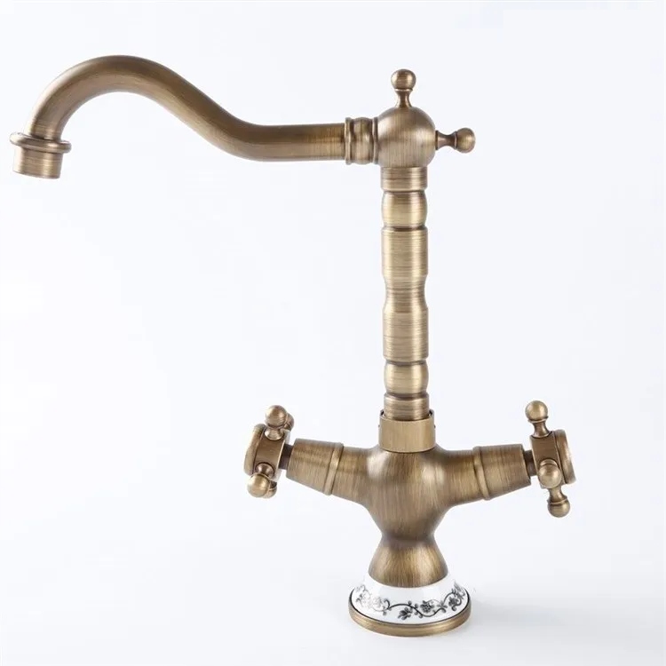 Umývadlová batéria Old Retro Mosadz