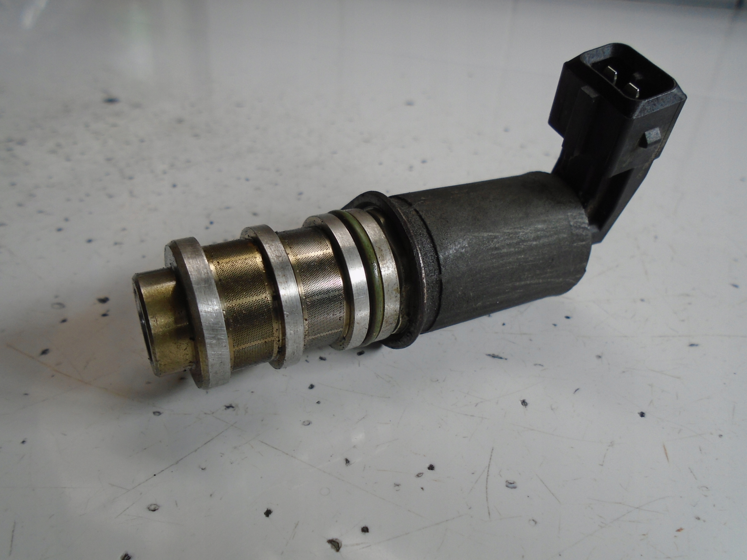 BMW 1 E87 1.6 solenoid valve 7549846