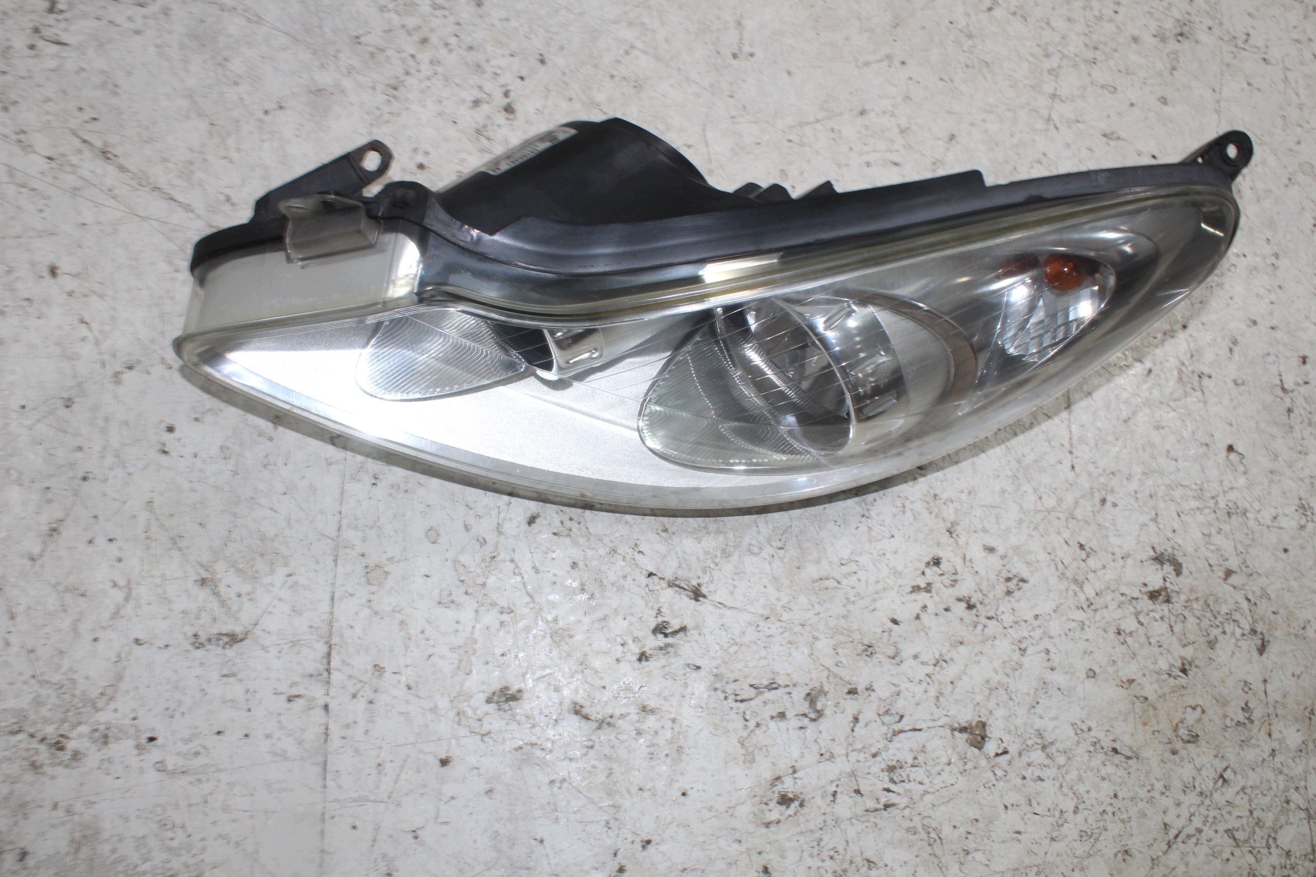 Opel Corsa D light left front 13186381