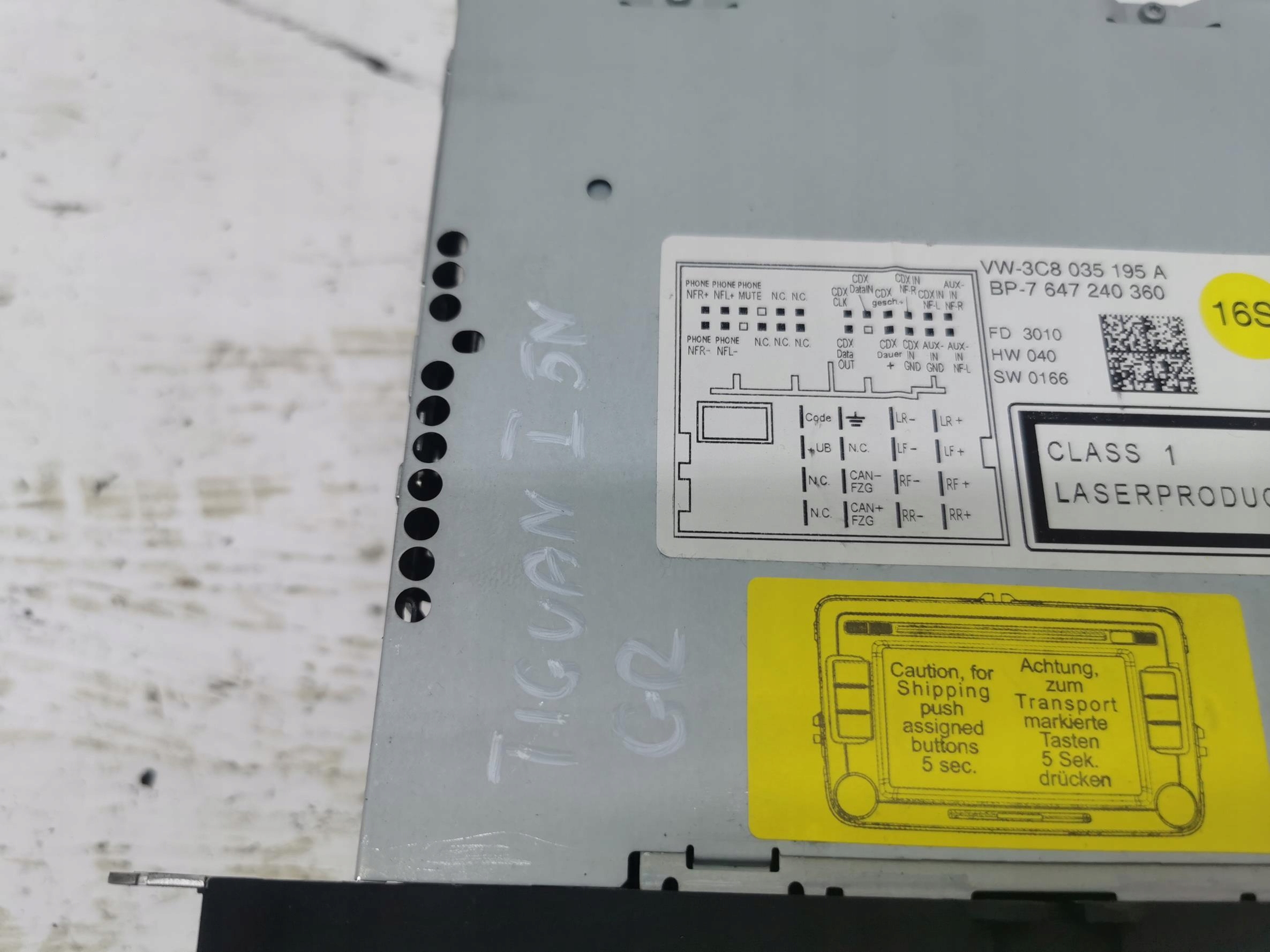RADIO CD MP3 VW TIGUAN e 5N 3C8035195A 07-16 EU