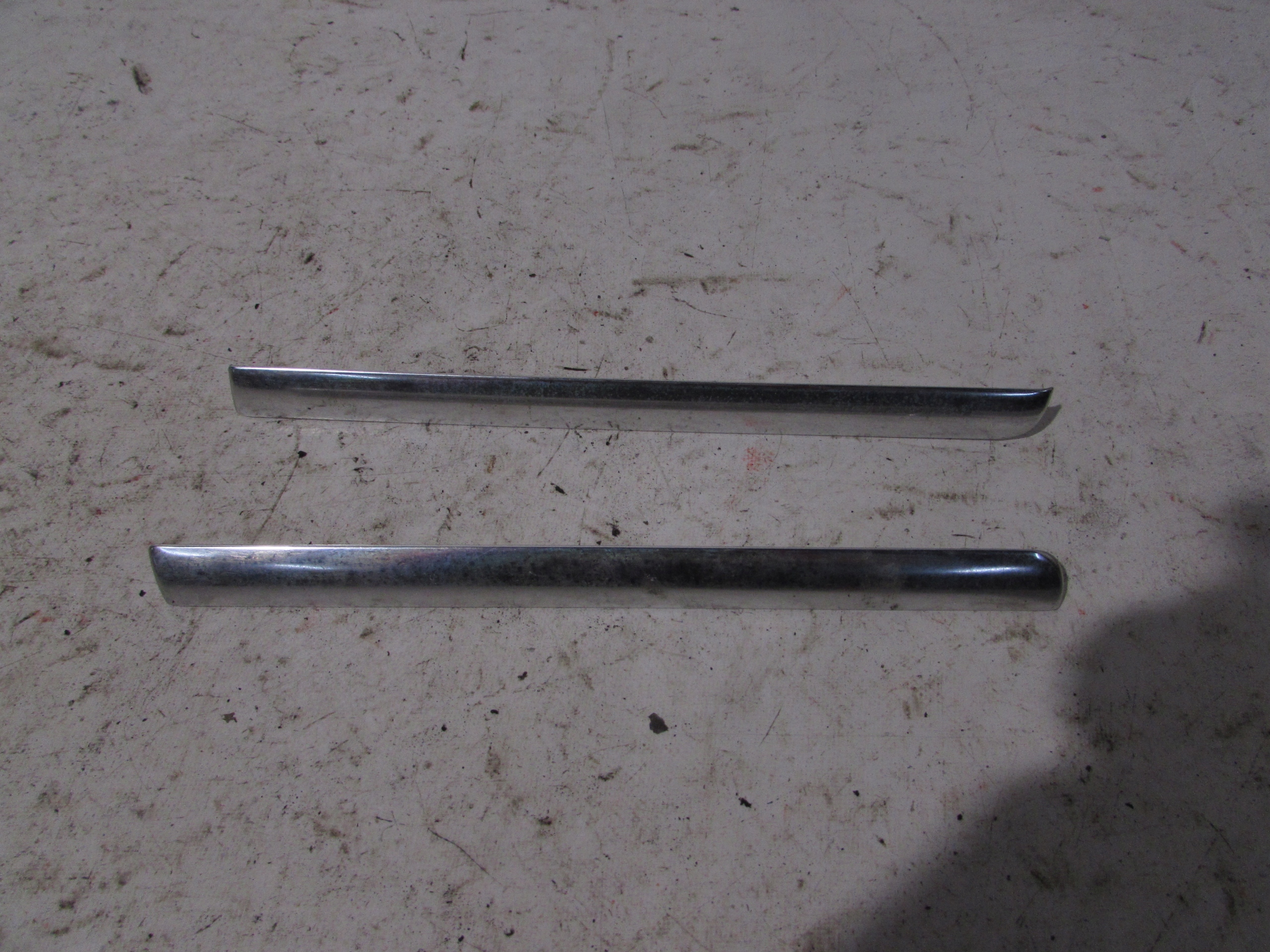 НАКЛАДКА ДВЕРИ ЗАДНЯЯ ХРОМИРОВАННАЯ PEUGEOT 3008 L / P