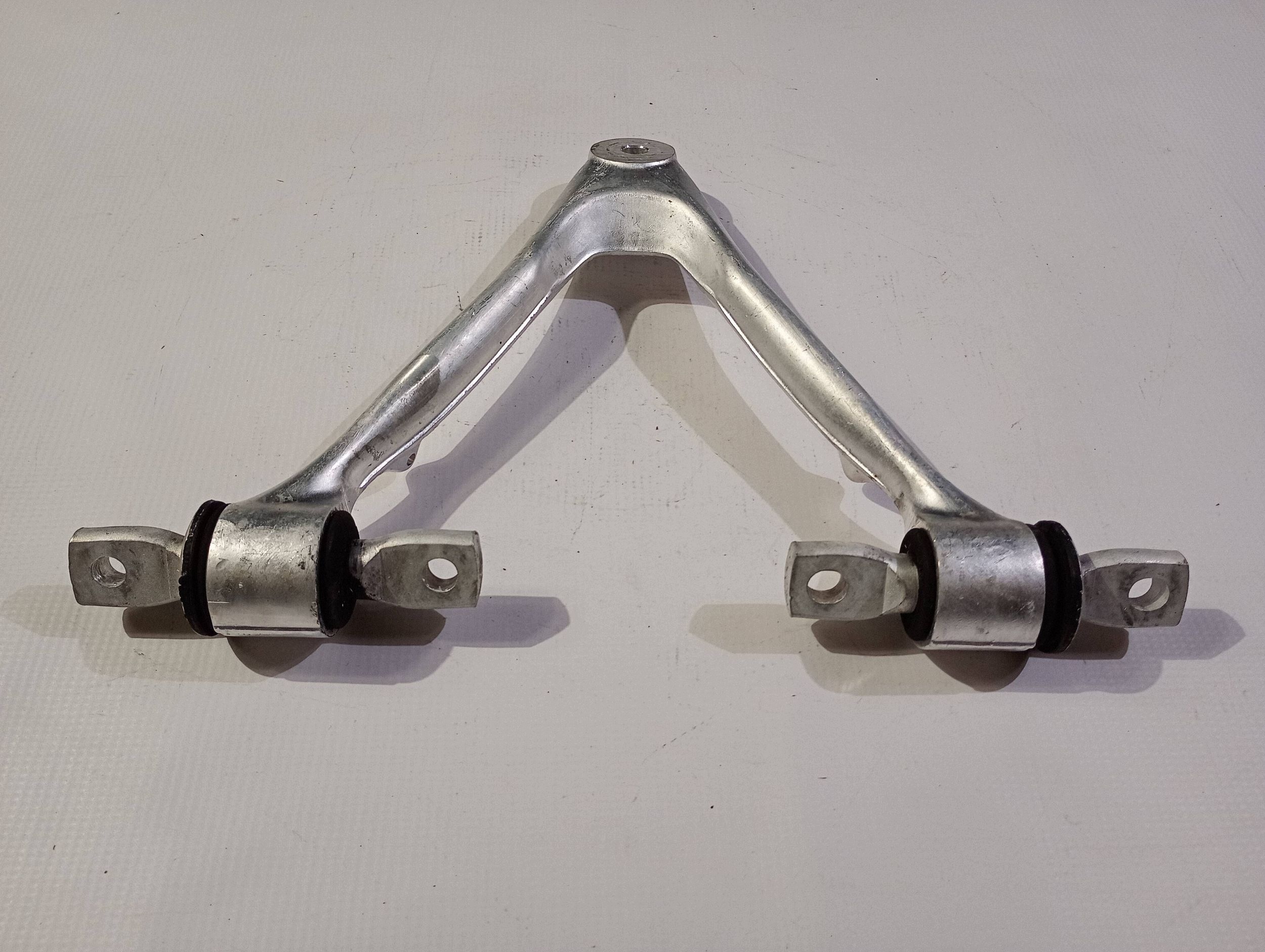 arm front front left upper Chevrolet Corvette C5 1997-2004
