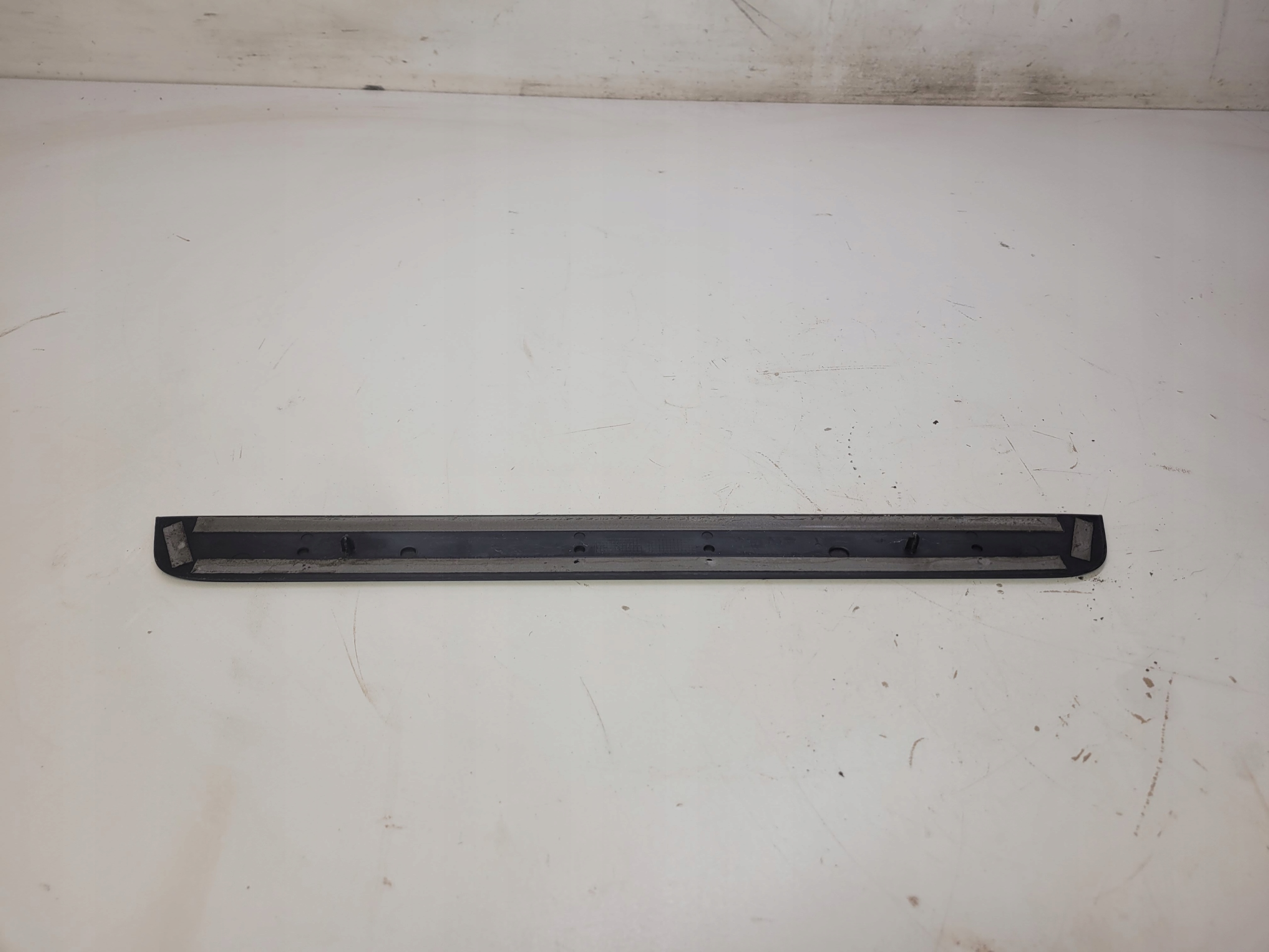 moulding threshold right front AUDI A4 B8 8K0853374