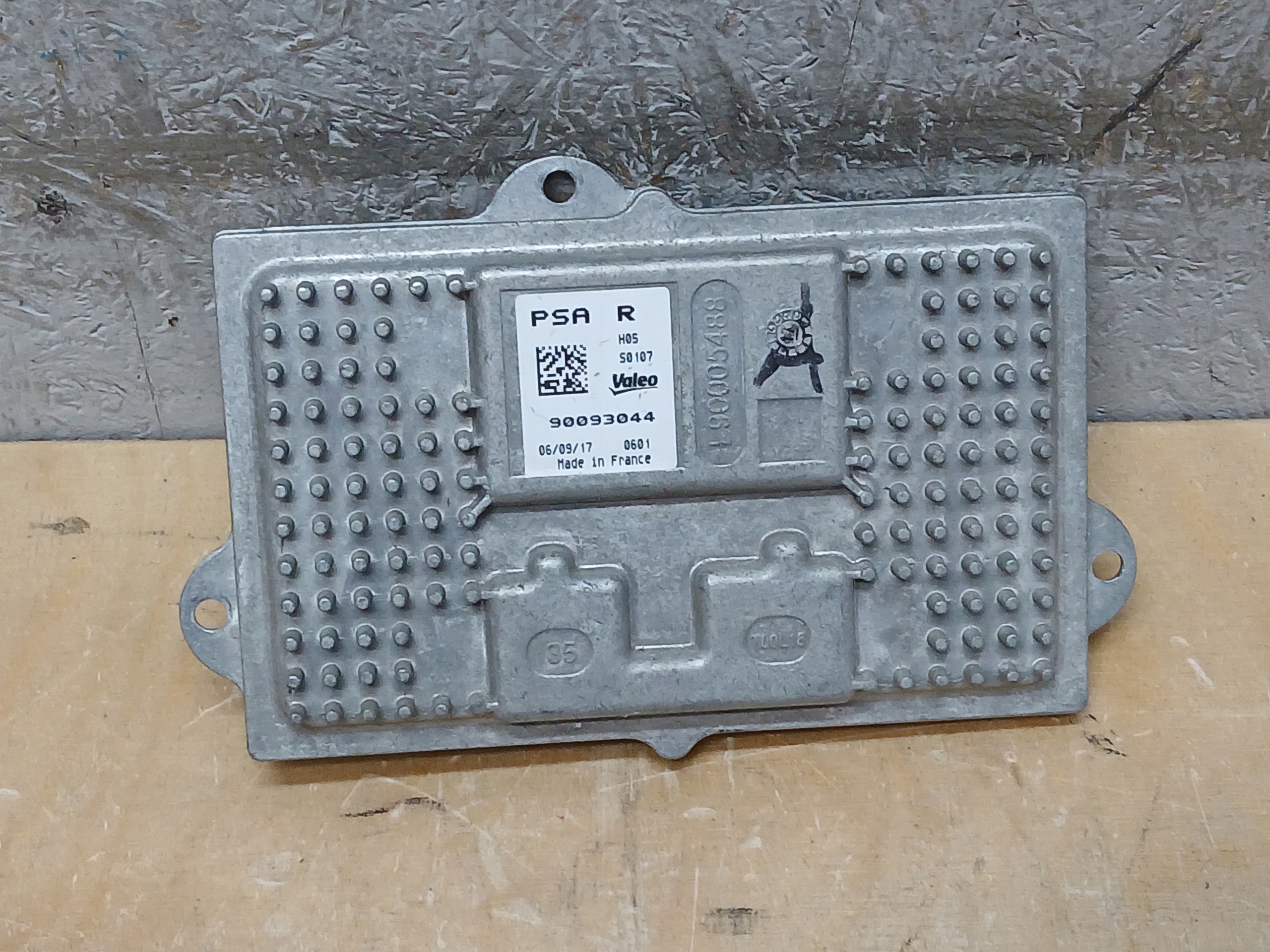 light module control unit 90093044
