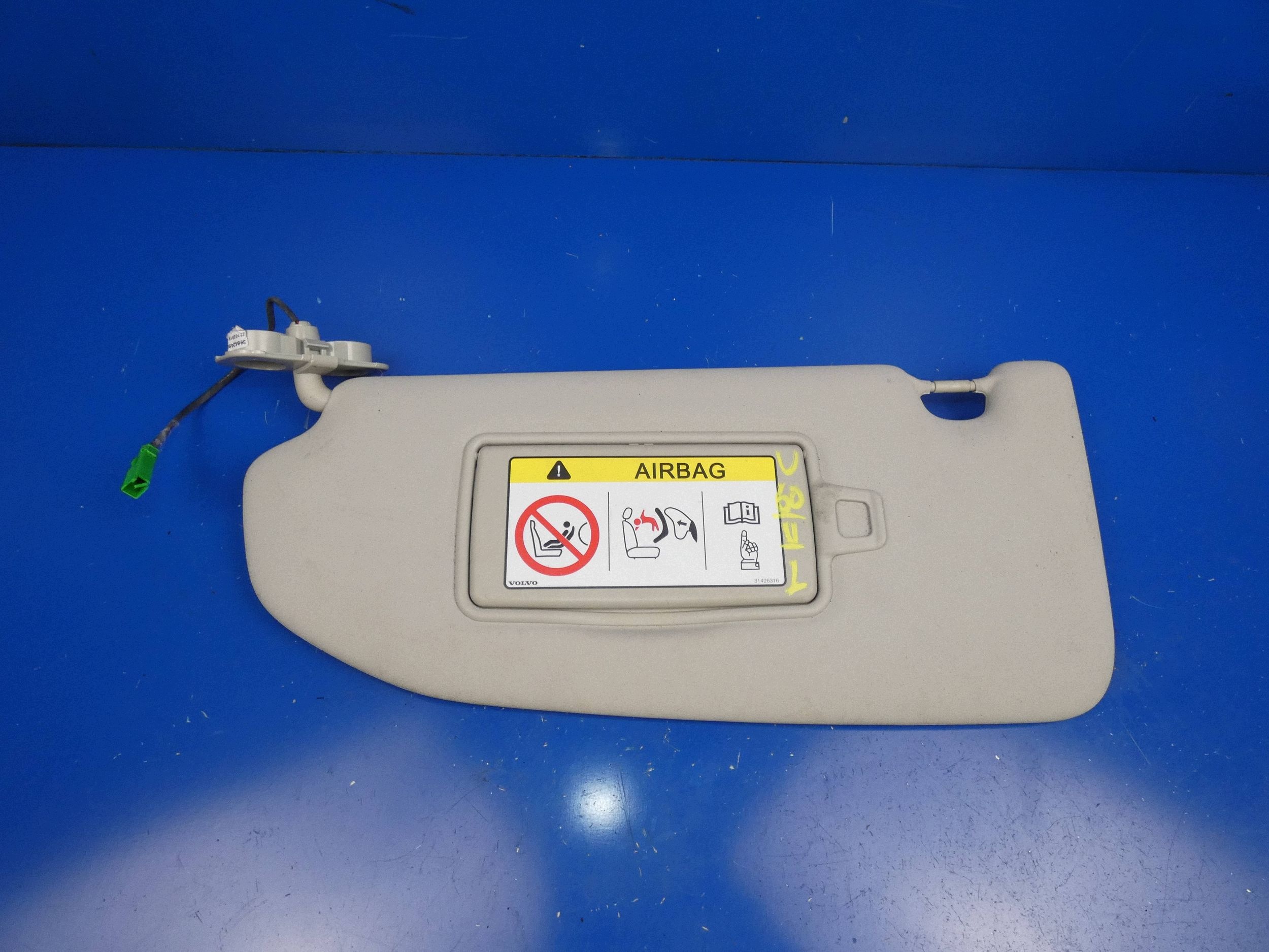VOLVO V60 II S60 III visor cover PRZECIWSLONECZNA left