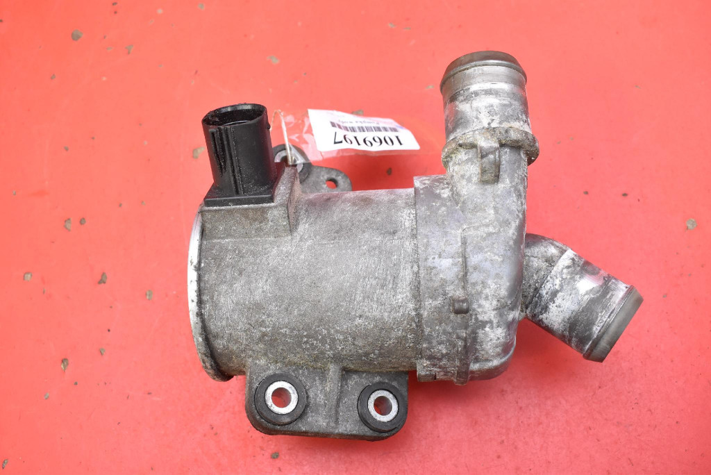 pumpa pumpa cirkulacije vode DS7E-8C419-CA FORD C-MAX MK2 2.0 HYBRID 188 KM