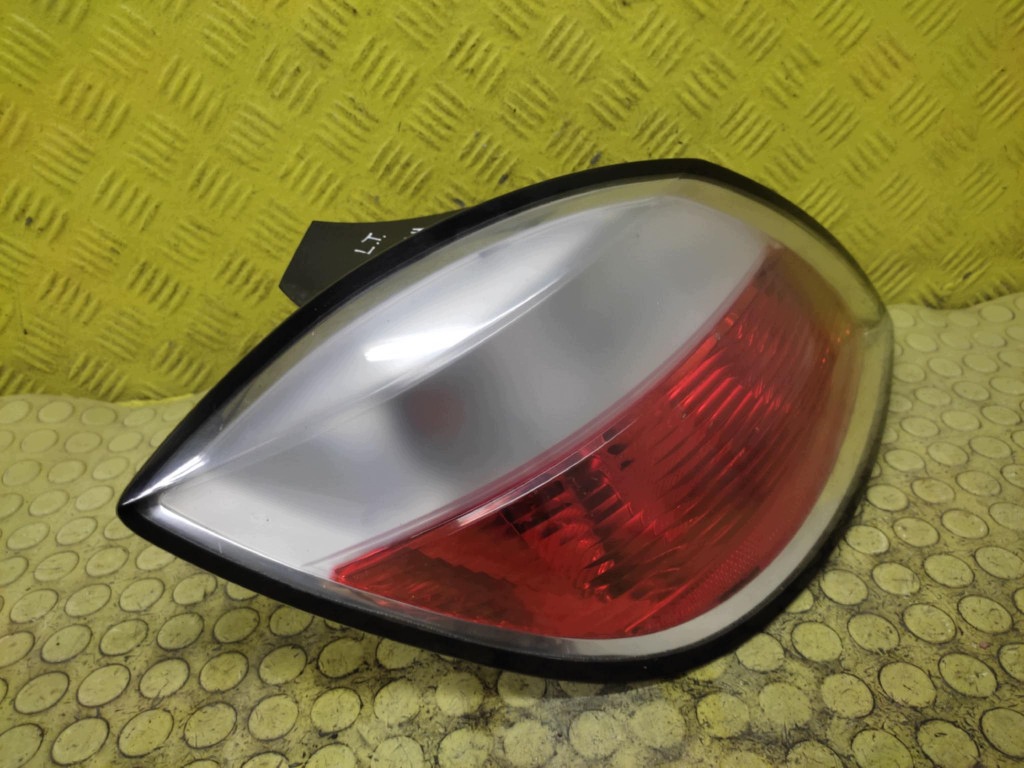 OPEL ASTRA H light left rear part 13252445