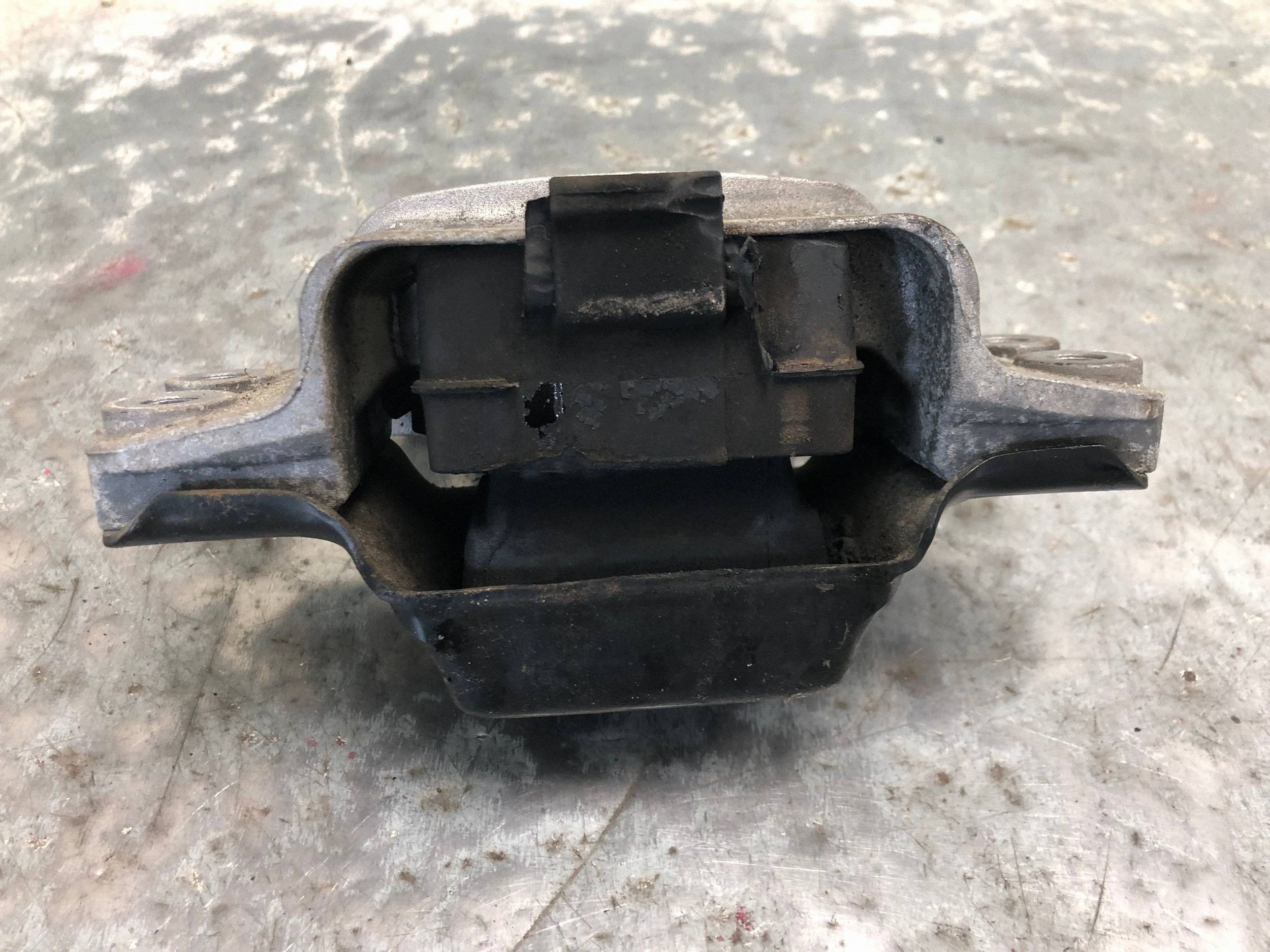 supporto supporti motore usato VW GOLF VI KOMBI 1K0199555M