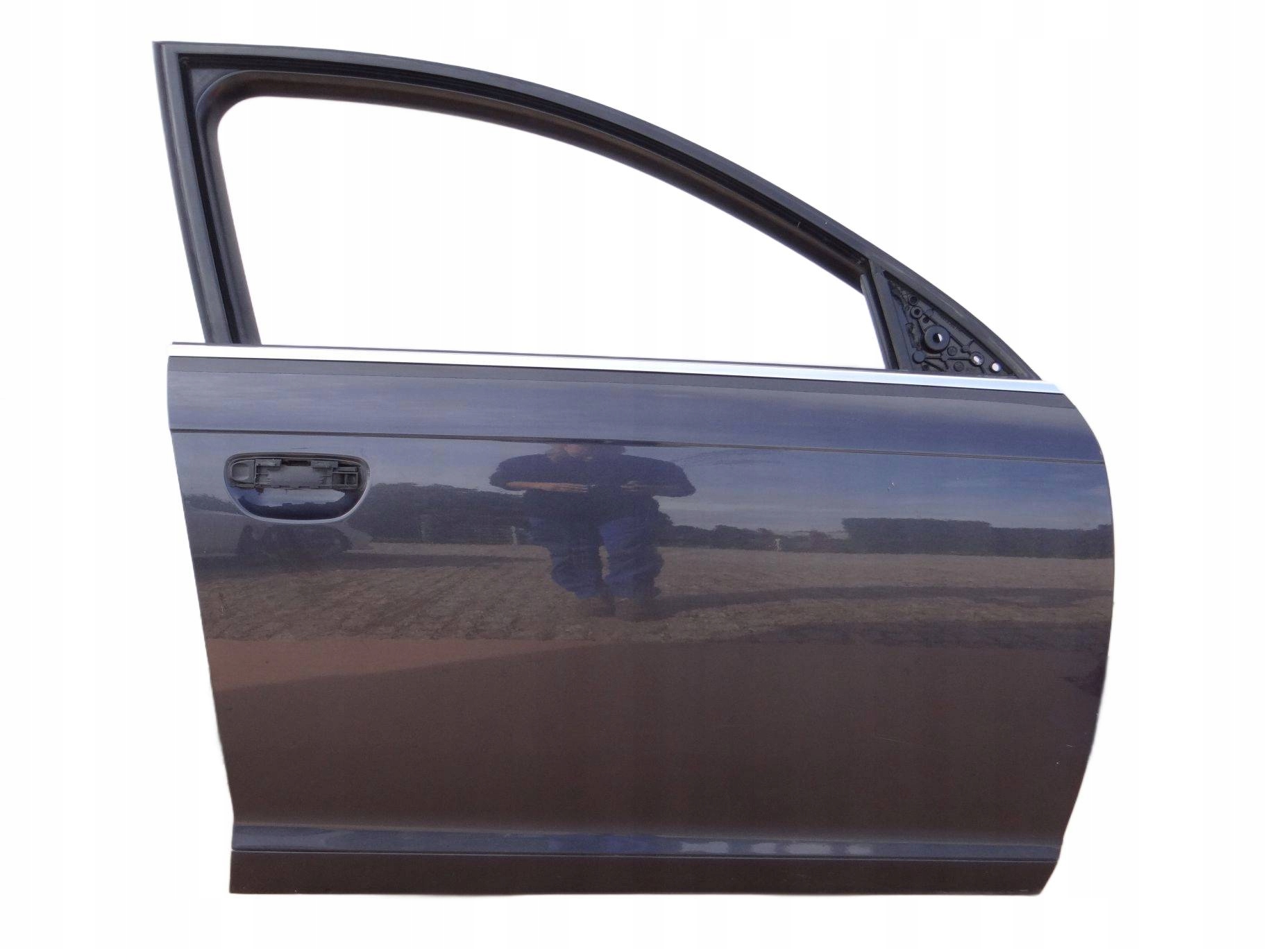 Двері Правий Перед Audi A6 C6