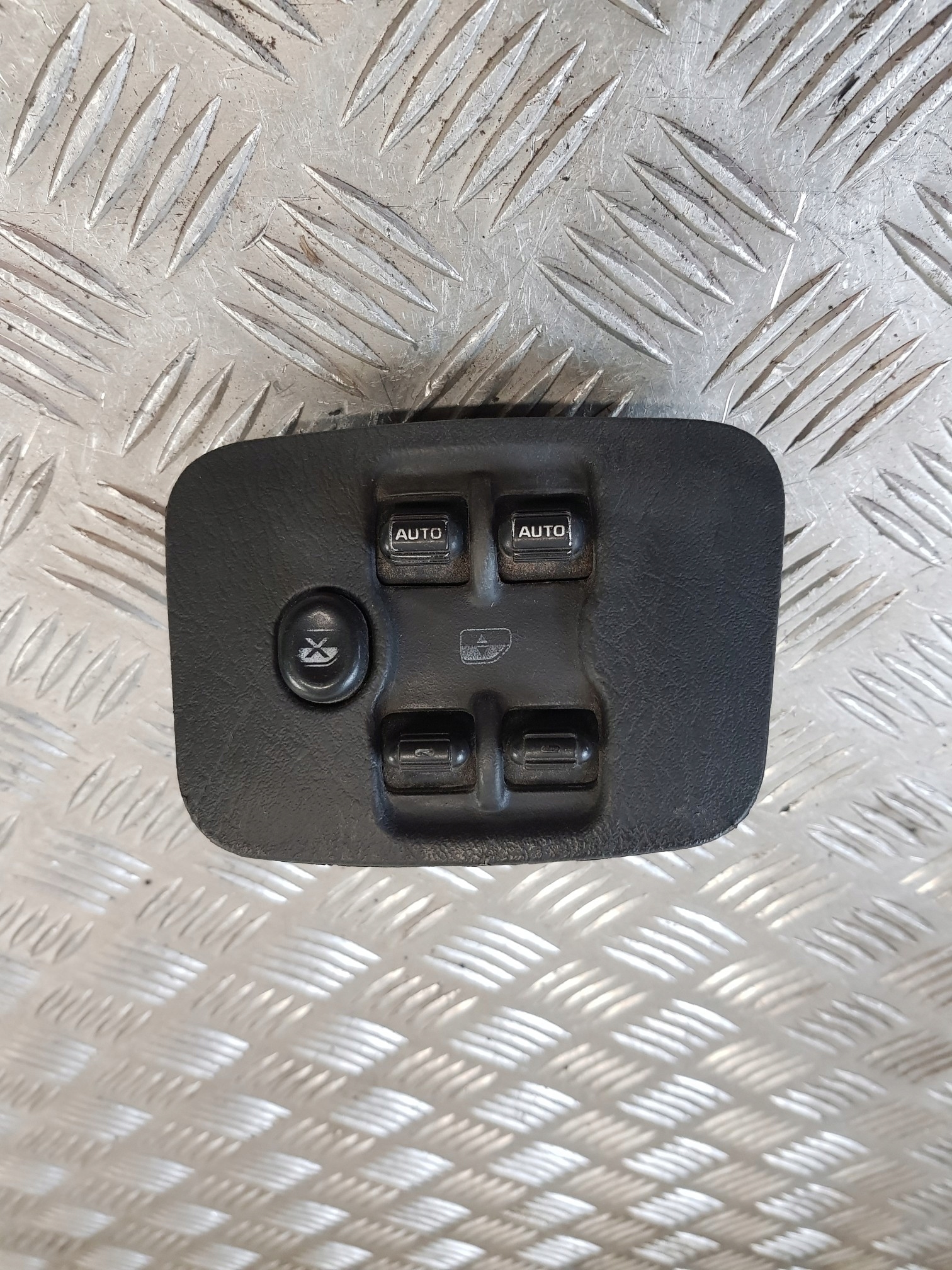 window control switch 56010090AD JEEP CHEROKEE KJ 02R