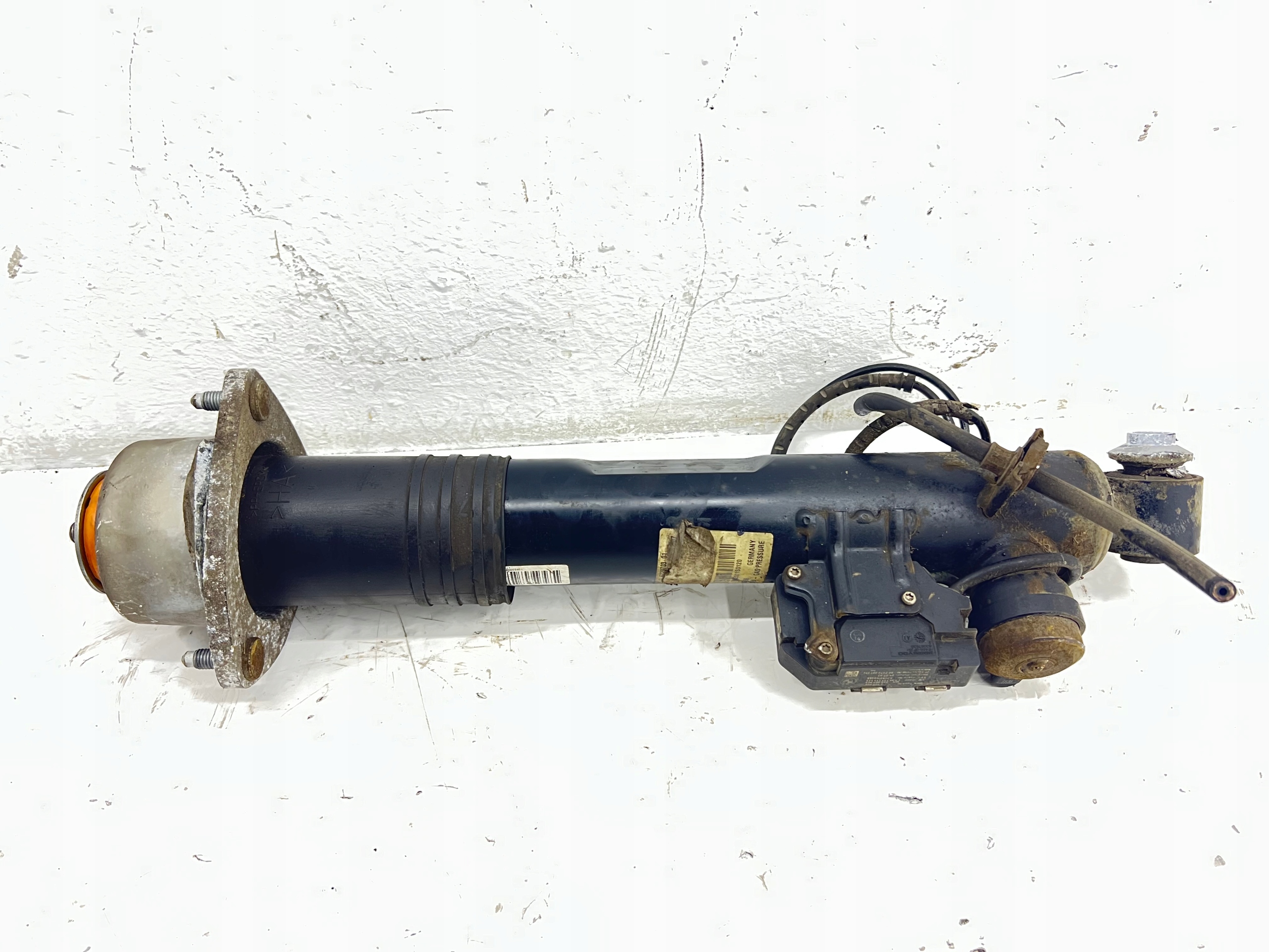 shock absorber rear left left rear part VDC BMW X5 E70 6779703