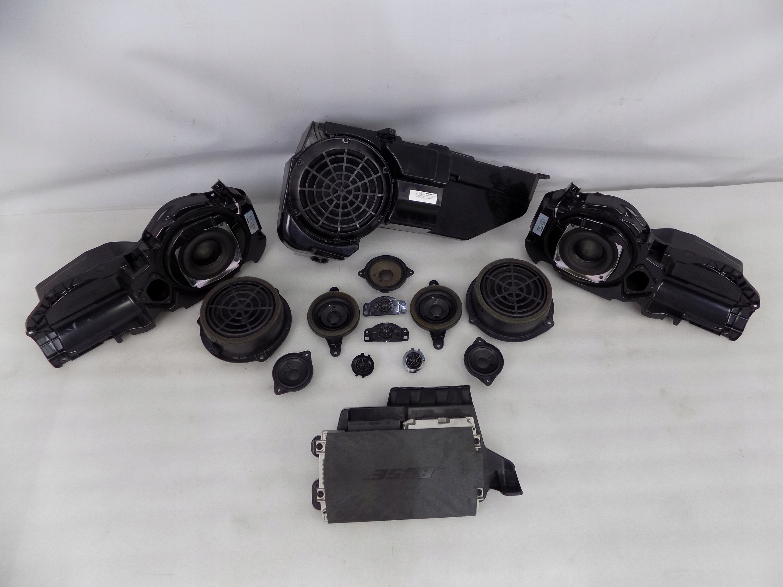 AUDI A7 4G8 ZESTAW GŁOSNIKÓW WZMACNIACZ BOSE