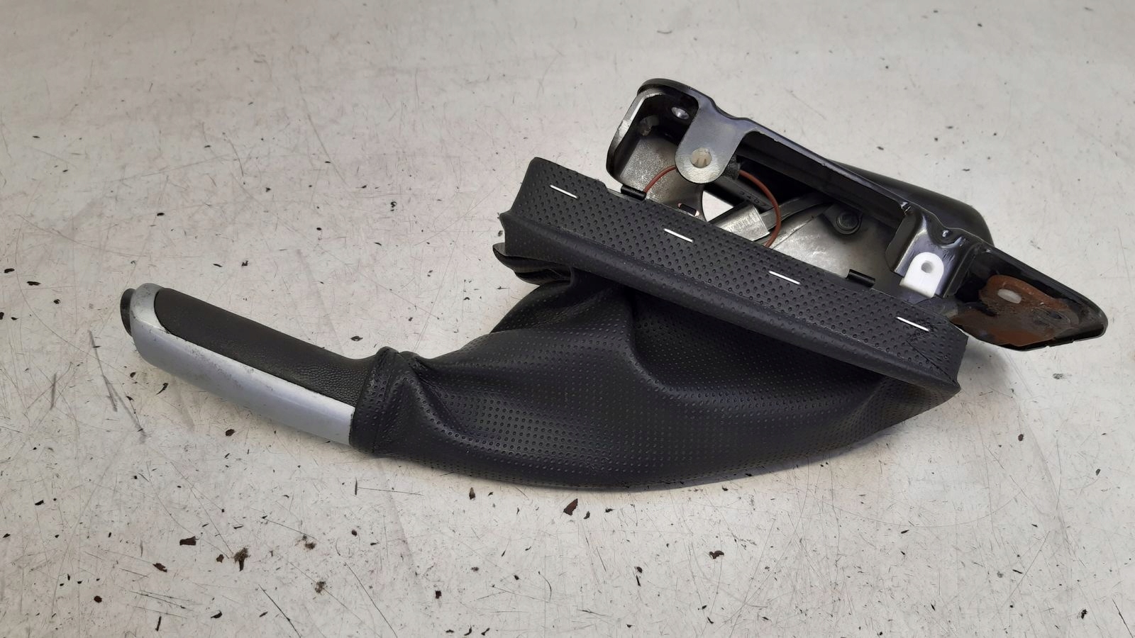páčka elektrická brzda Opel Tigra B 1,8