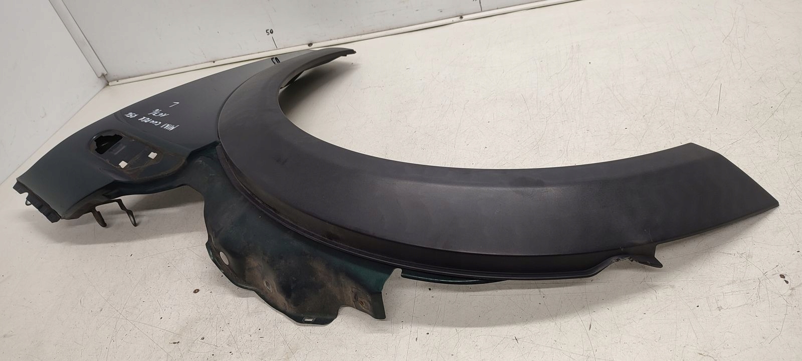 fender left front front Mini R56 Cabrio One 1,6 A76/6