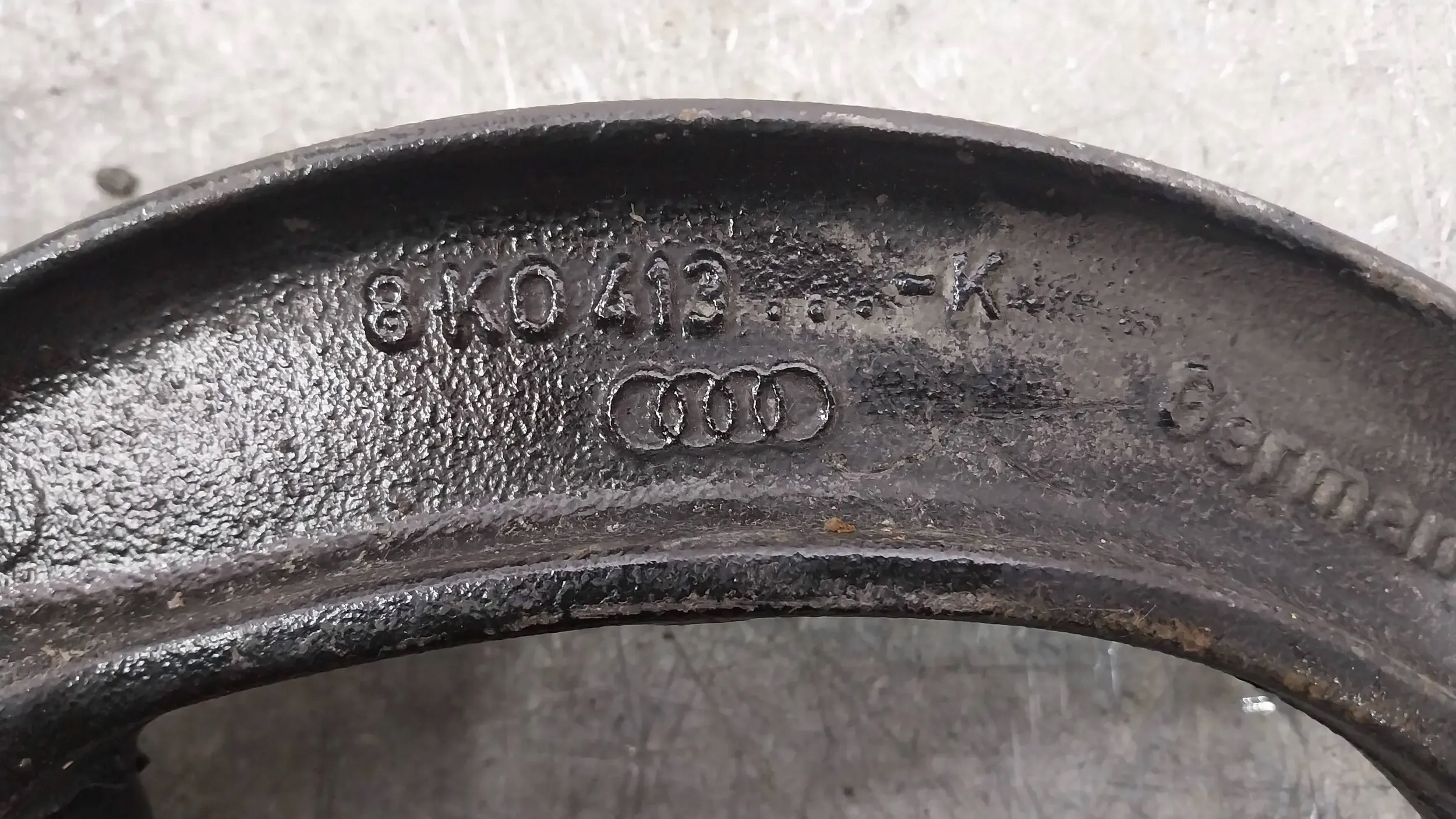 shock absorber front left 8T0413031AD AUDI A4 B8 LIFT 2.0 TDI