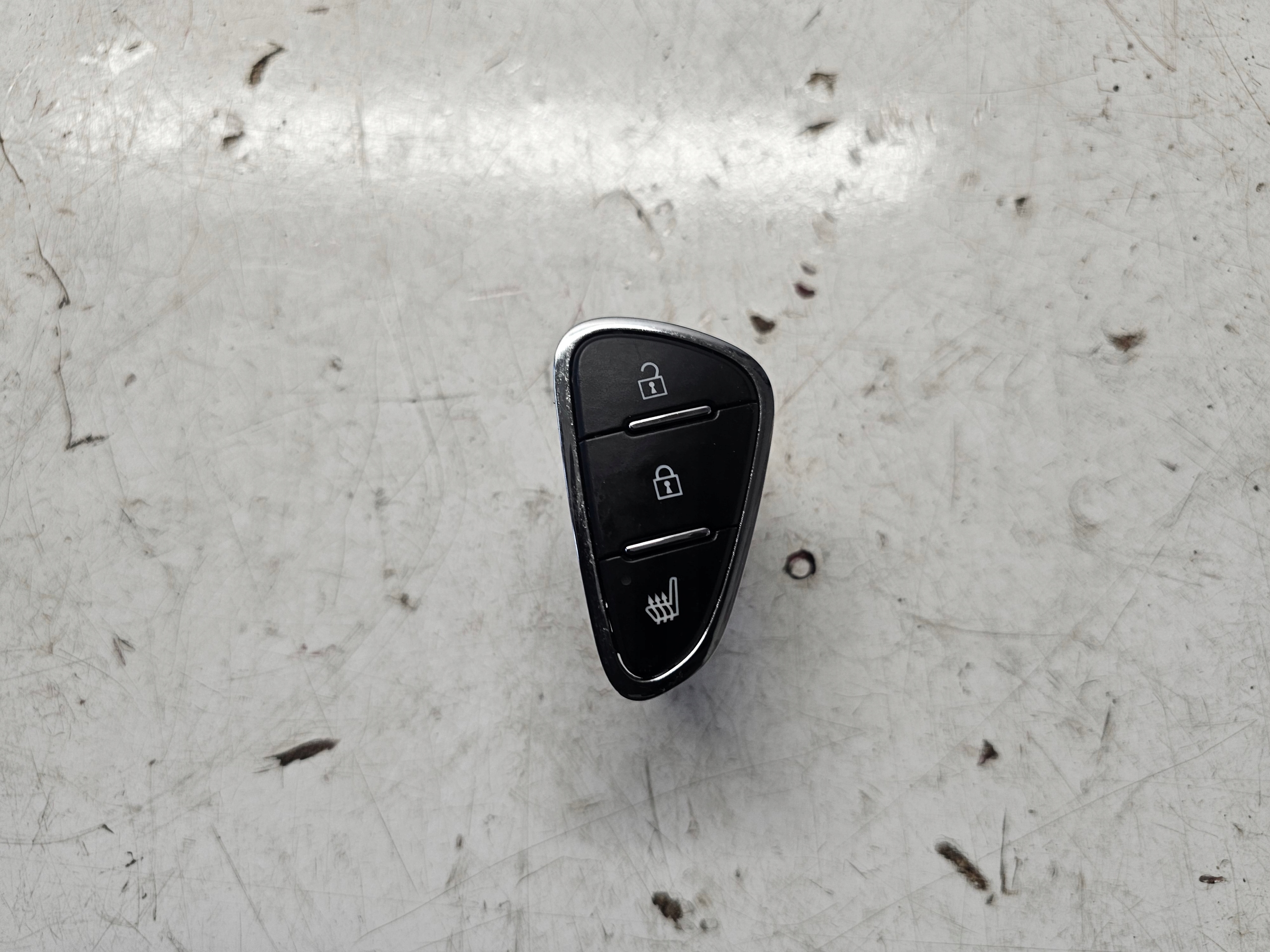 OPEL CORSA E right button GRZANIE seat blocking door