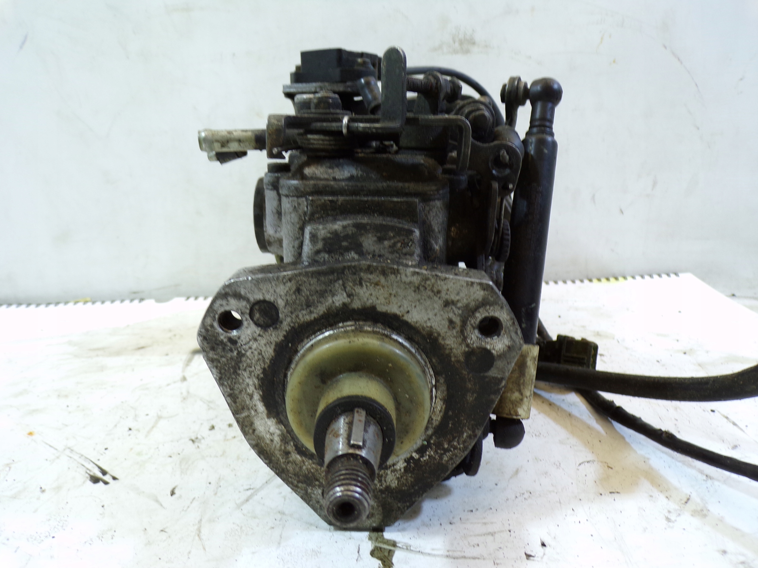 Einspritzpumpe VOLKSWAGEN VOLVO 1.9 TD R8448B031A LUCAS (K2)