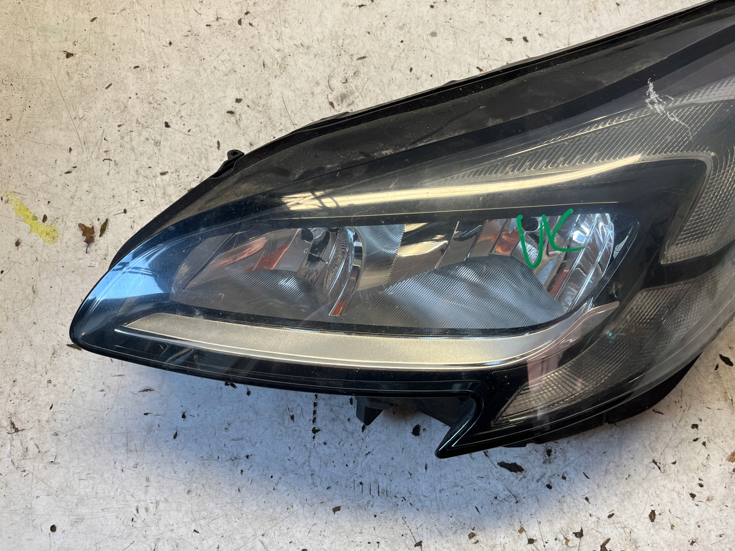 OPEL CORSA E light left front REFLEKTOR left LED 13381345 ANGLIK UK