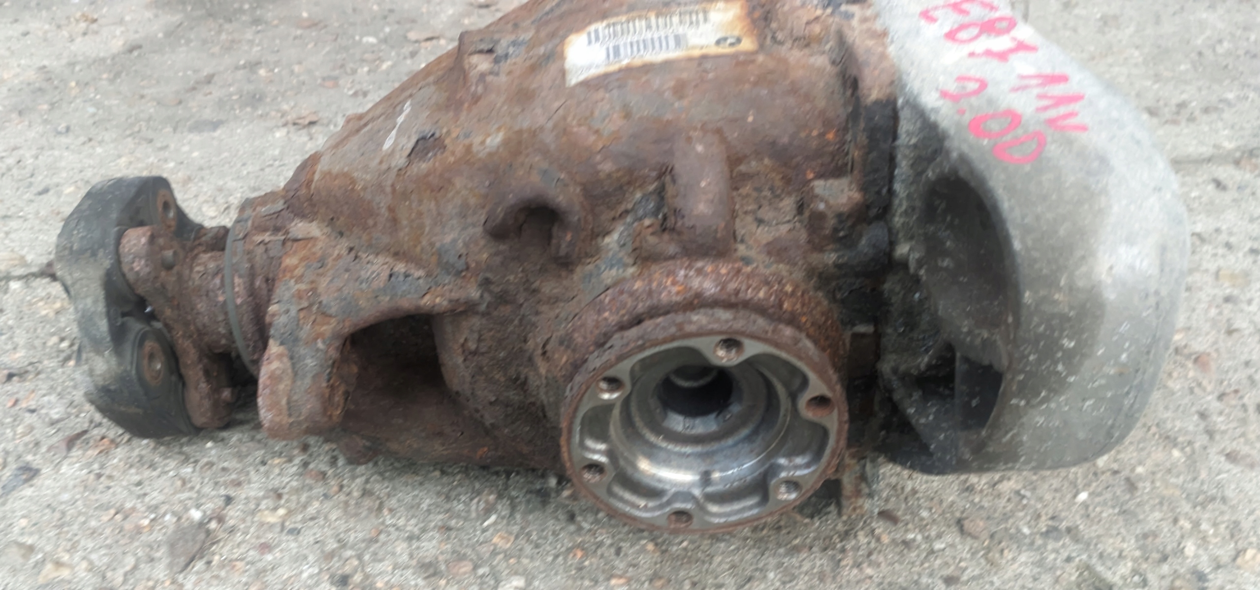 BMW E87 2.0D 11R differential rear diff 7598855