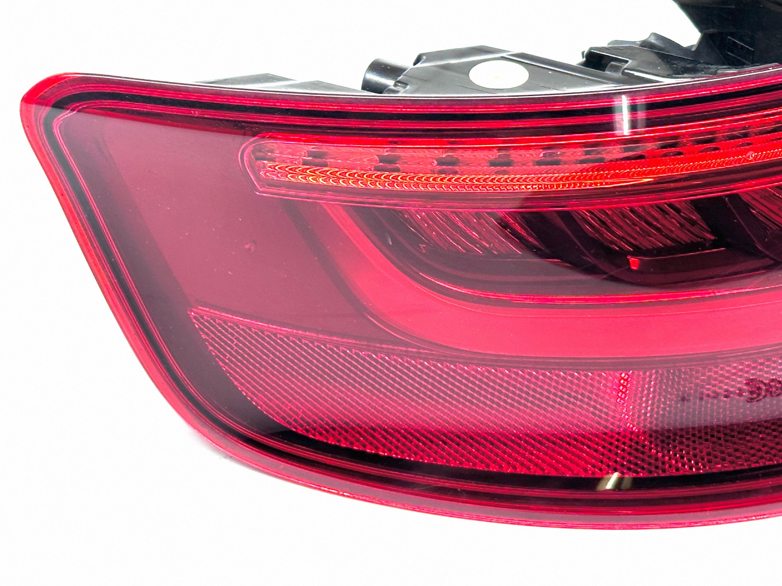 AUDI A3 S3 8V SPORTBACK light rear part rear left NEON LED 8V4945095A
