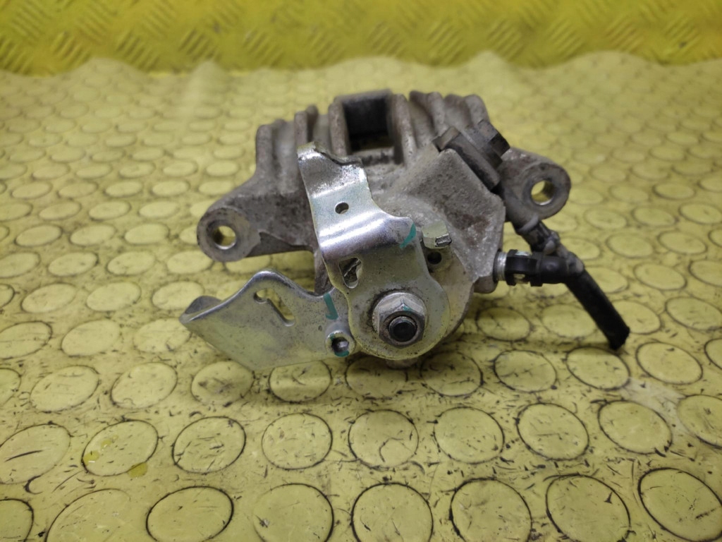 VW POLO IV 1.4 TDI caliper brake left rear part