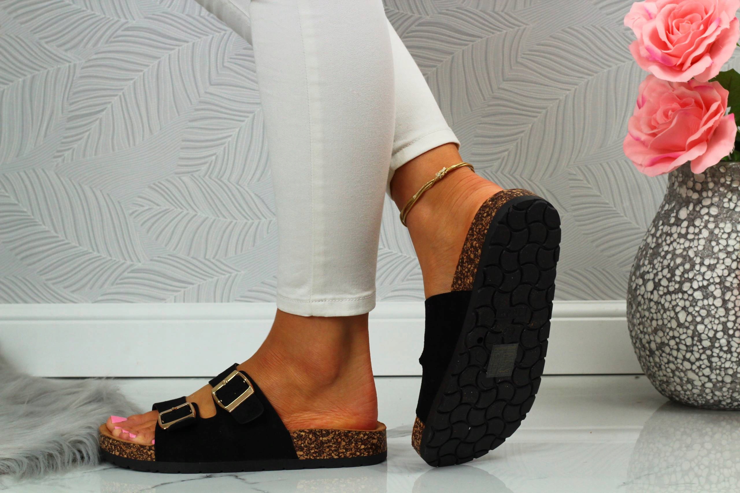 KLAPKI DAMSKIE BUTY NA KORKU PROFILOWANE NA KLAMRY Długość wkładki 26 cm