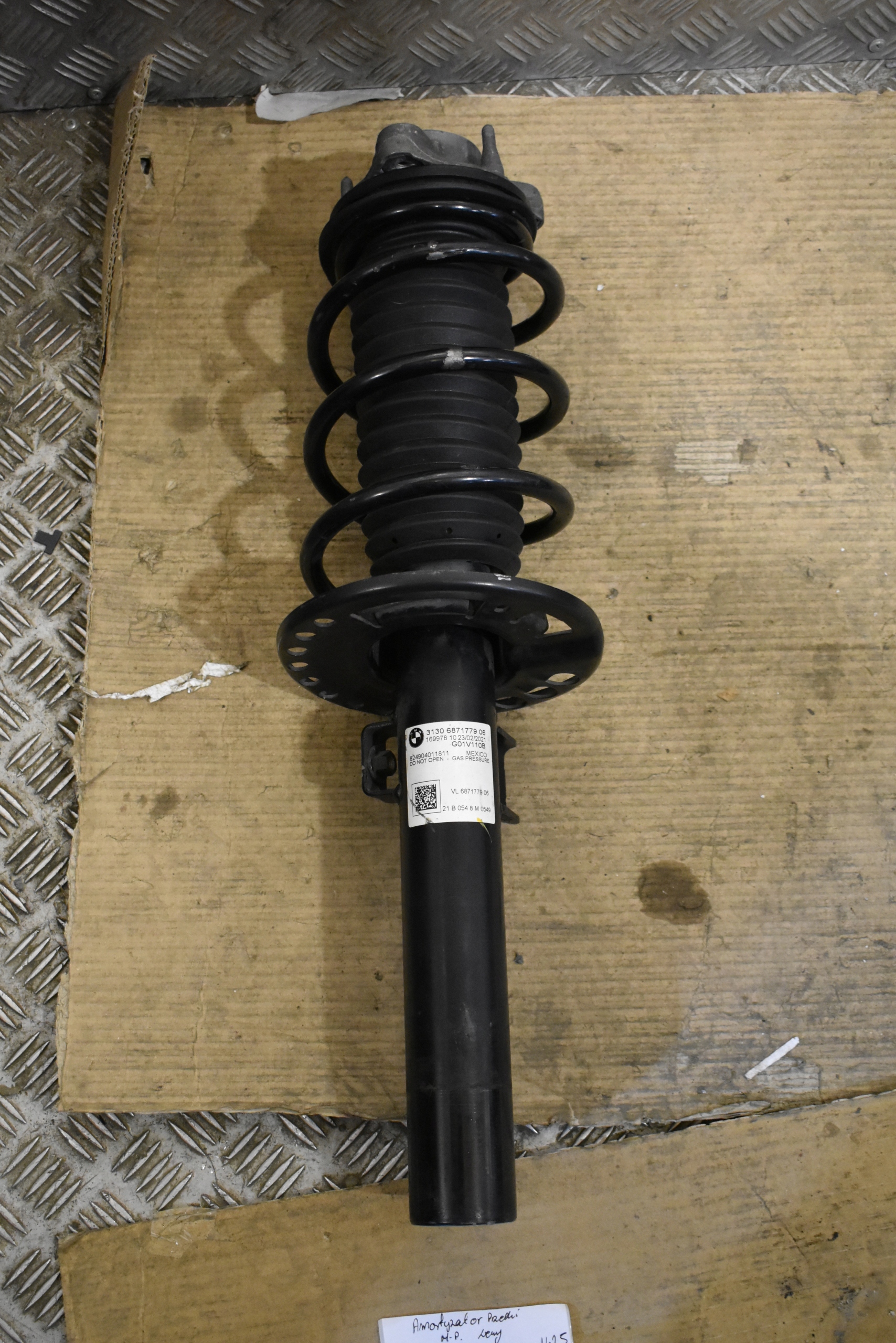 IDEALNY shock absorber front left M-P BMW G01 G02 1 9
