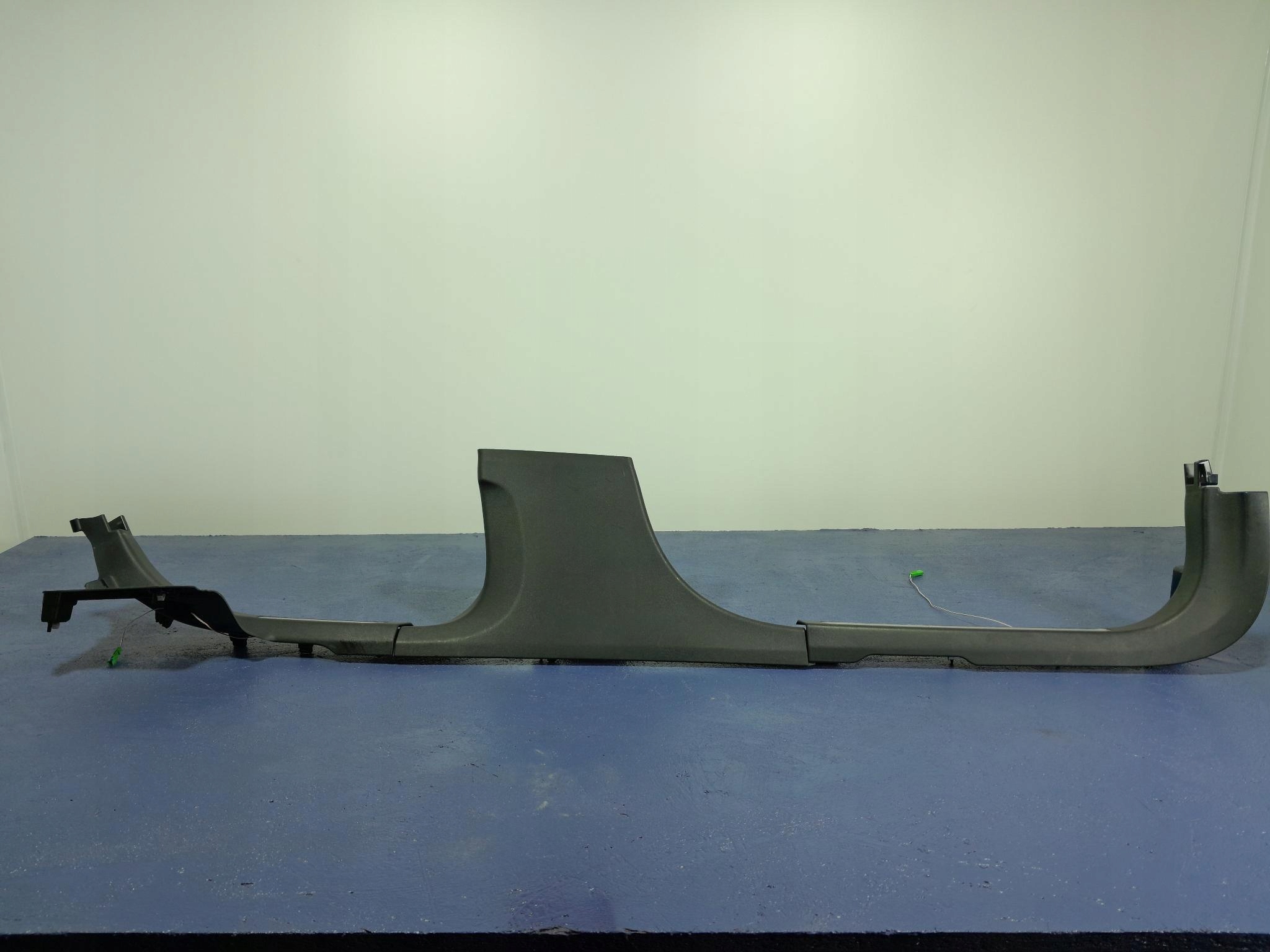 VOLVO S90 II 16- OSŁONY PROGU KOMPLET LEWA R-DESIGN 31377616