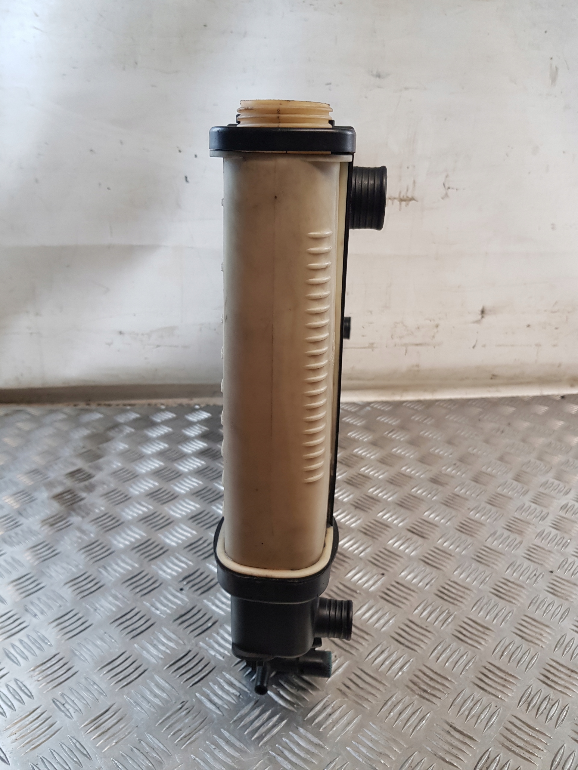 water cooler BMW E39 2.0B sedan 98R